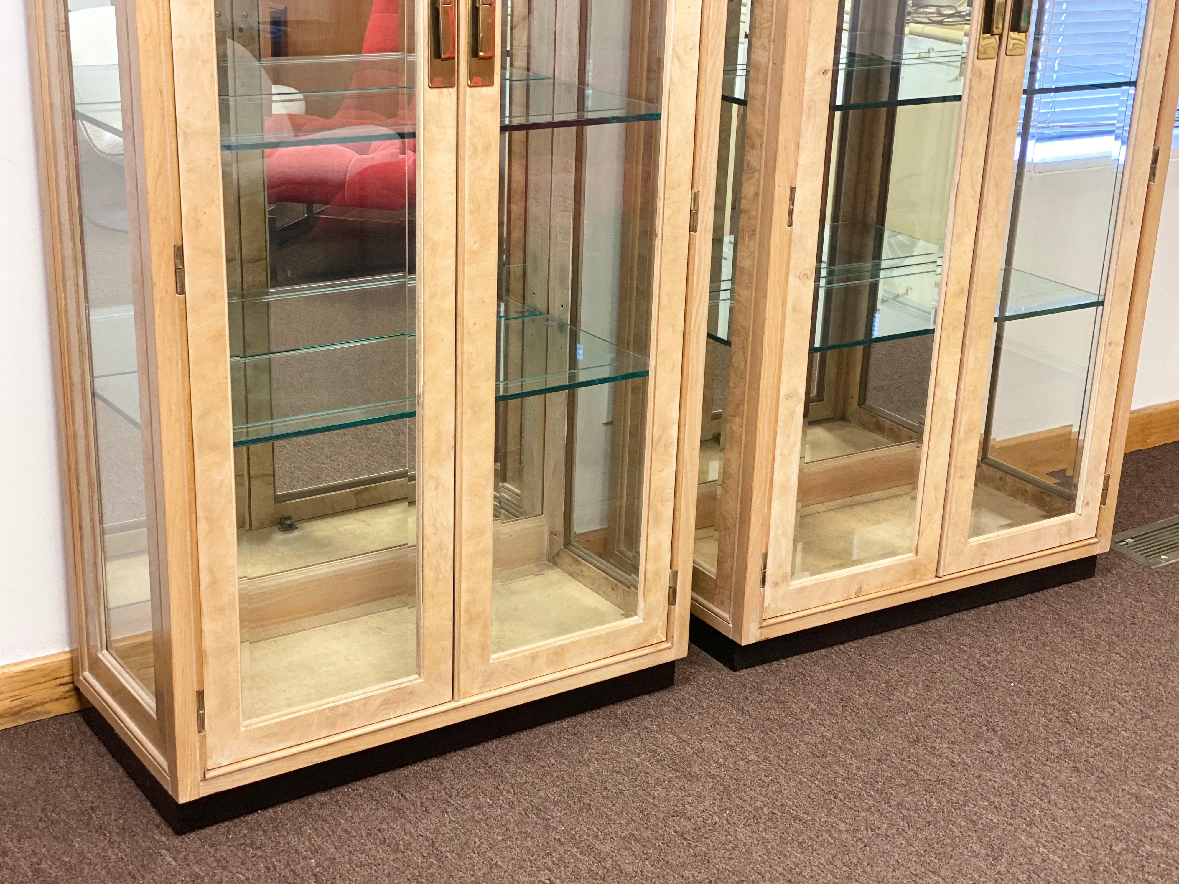 Mid-Century Modern 1980s Henredon Scene Two Burl Wood and Glass Display Cabinets, a Pair