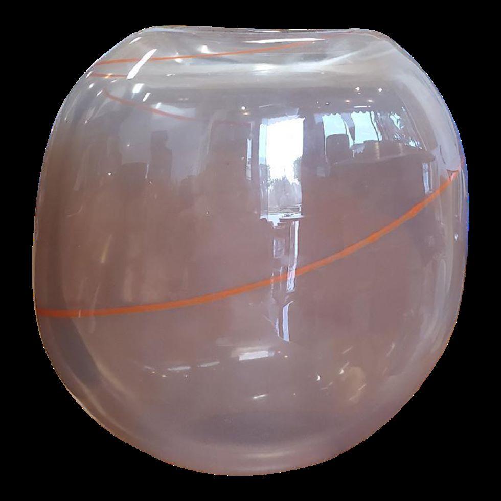 Henry Dean vintage mouthblown decorative glass object / vessel 1980s Belgium Mid-Century Modern.

Beautiful Mid-Century Modern Henry Dean Mouth Blown Glass Object, Vessel Or Bowl From The 1980s Has A Striking Decorative Strand Of Apricot That