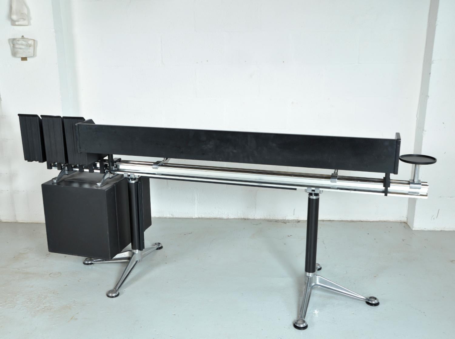 Años 80 Herman Miller Burdick Group Post Modern Industrial Design Escritorio modular EE.UU. Posmoderno en venta