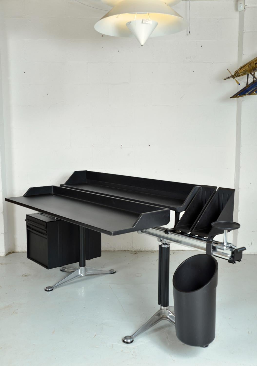1980s office furniture