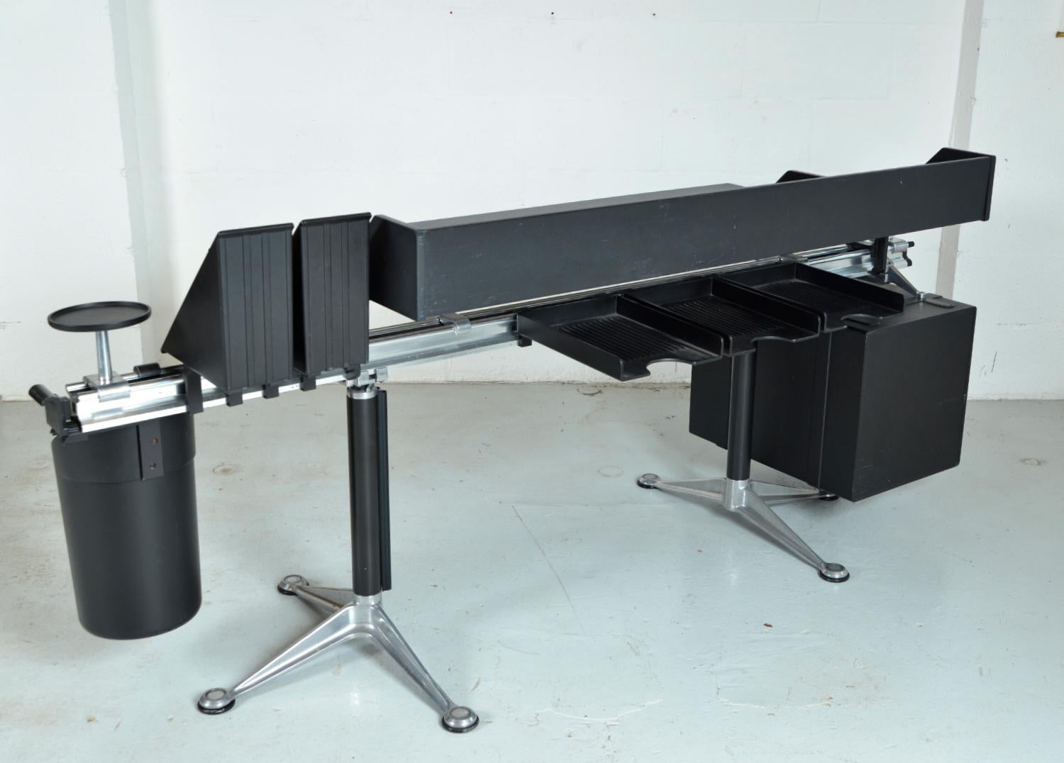 herman miller burdick desk