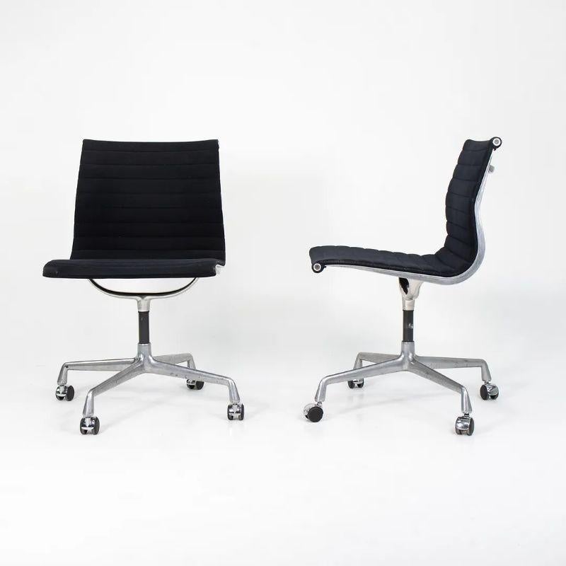 1980s Herman Miller Eames Aluminum Group Management Side Chairs in Black Fabric For Sale 4