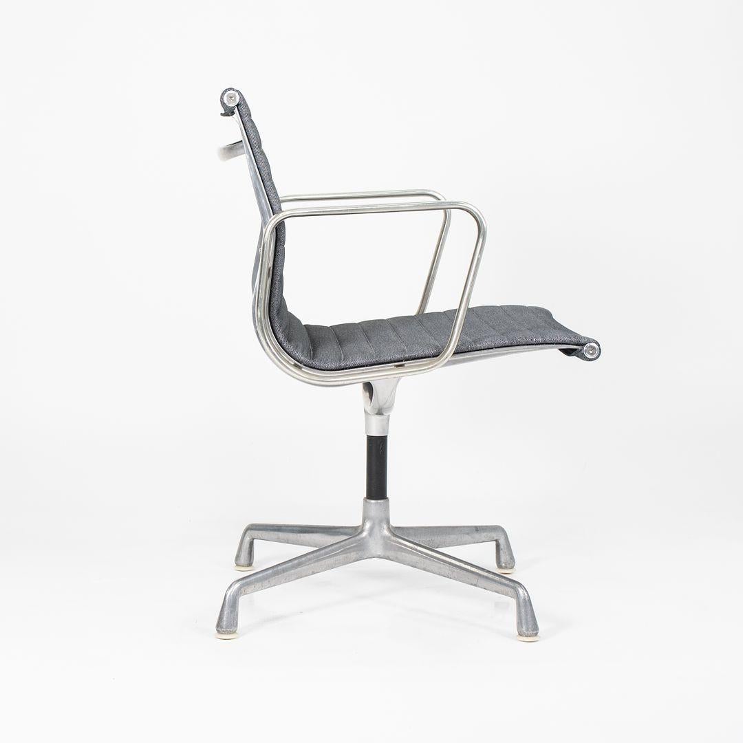 1980s Herman Miller Eames Aluminum Group Side / Desk Chair in Gray/Blue Fabric 5