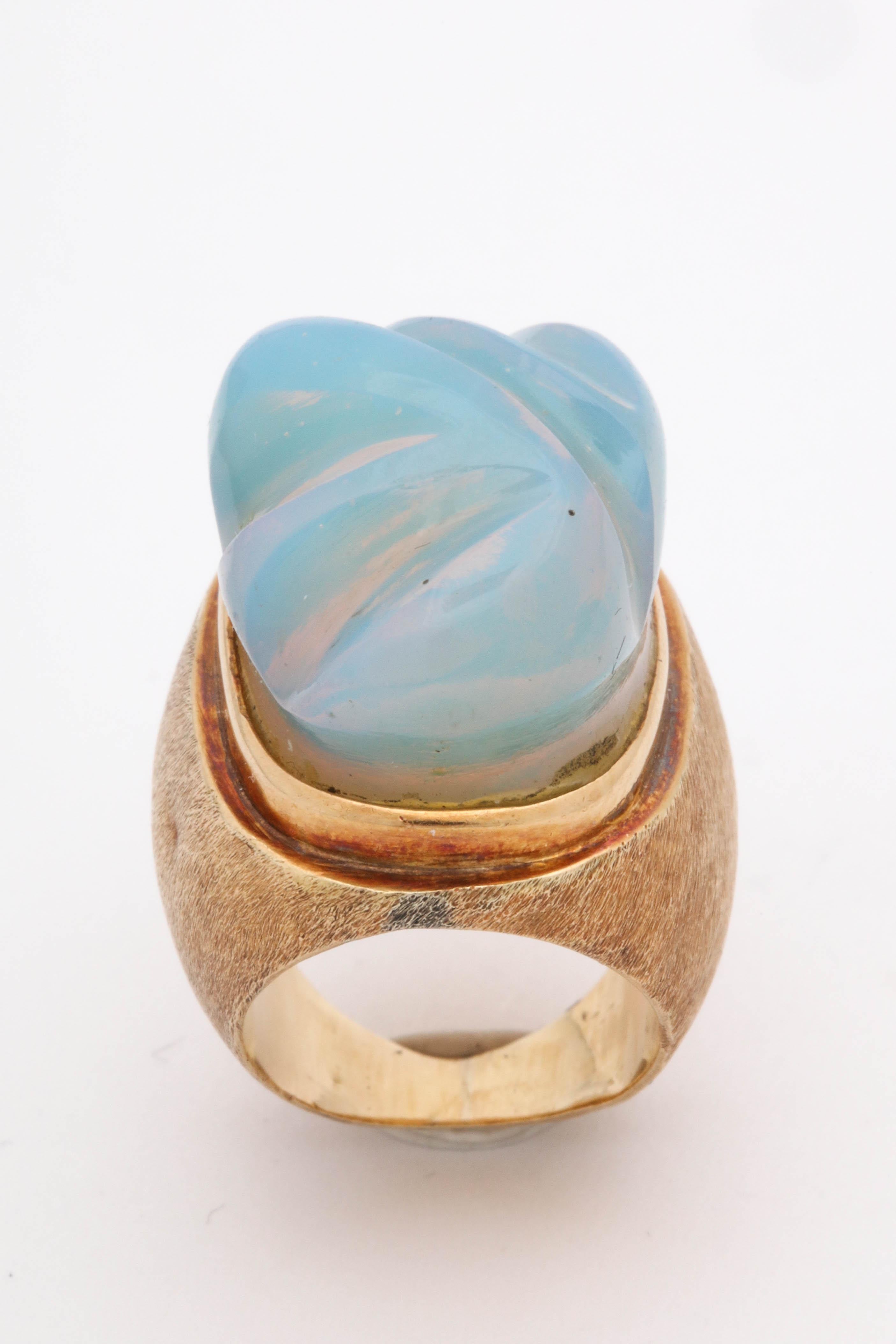 1980s High Iridescent Carved Opal Large Gold Cocktail Ring 7