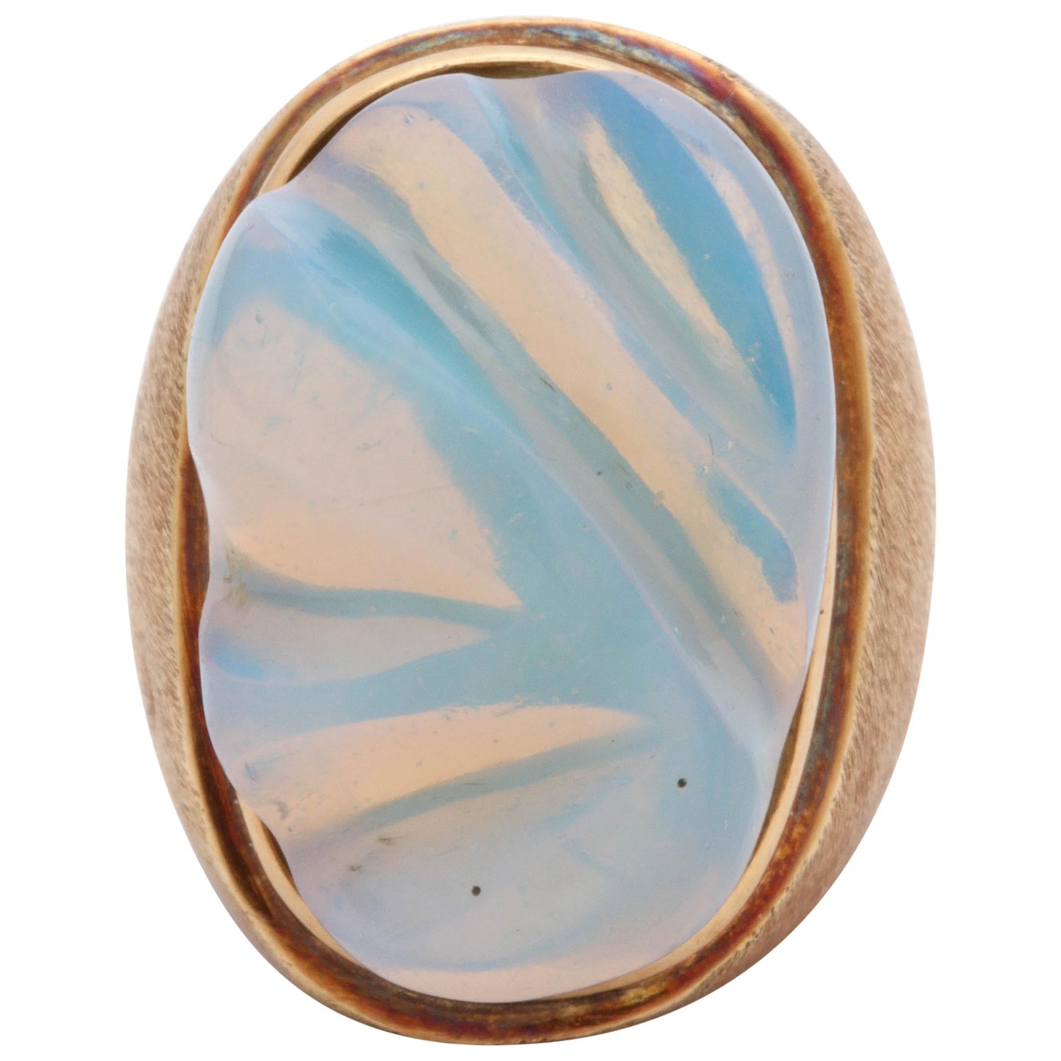 1980s High Iridescent Carved Opal Large Gold Cocktail Ring