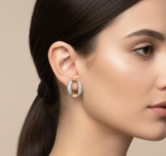 1980s High Quality Costume Jewelry Set of Clip on Earrings by Valentino