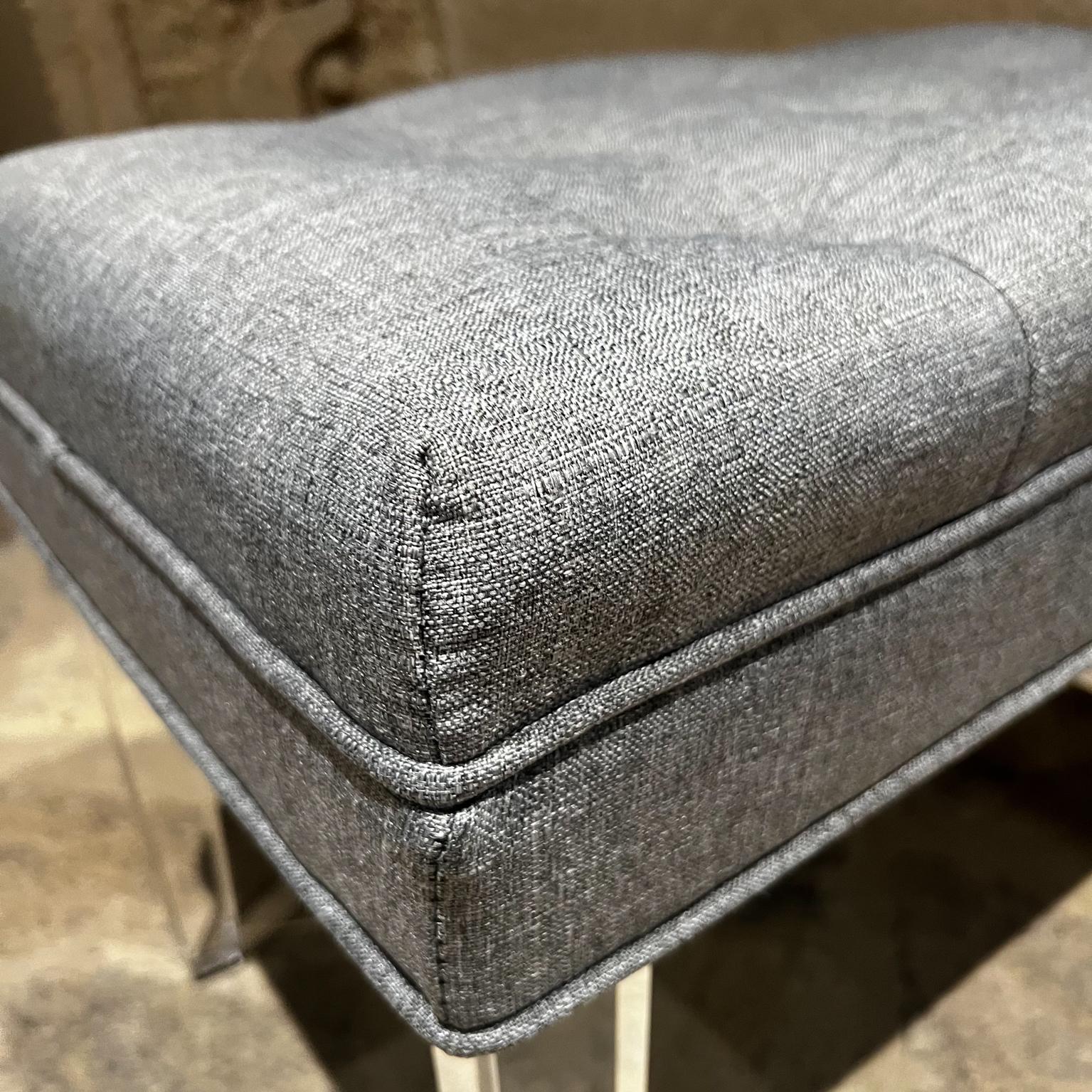 1980s Hollywood Regency Lucite Bench New Gray Tufted Fabric For Sale 1