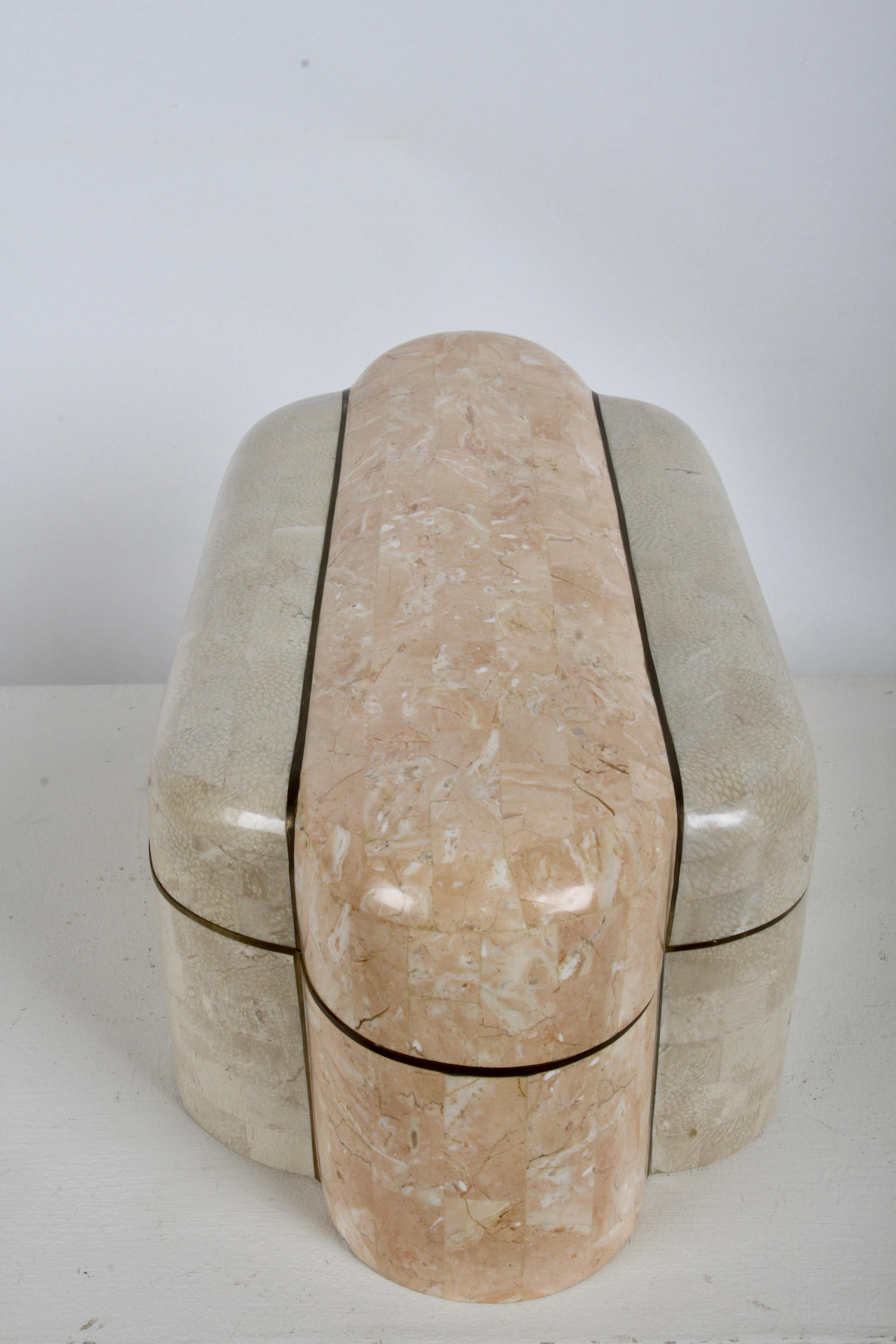 1980er Hollywood Regency Maitland-Smith Mosaik-Marmor- und Messing-Dekobox im Angebot 1