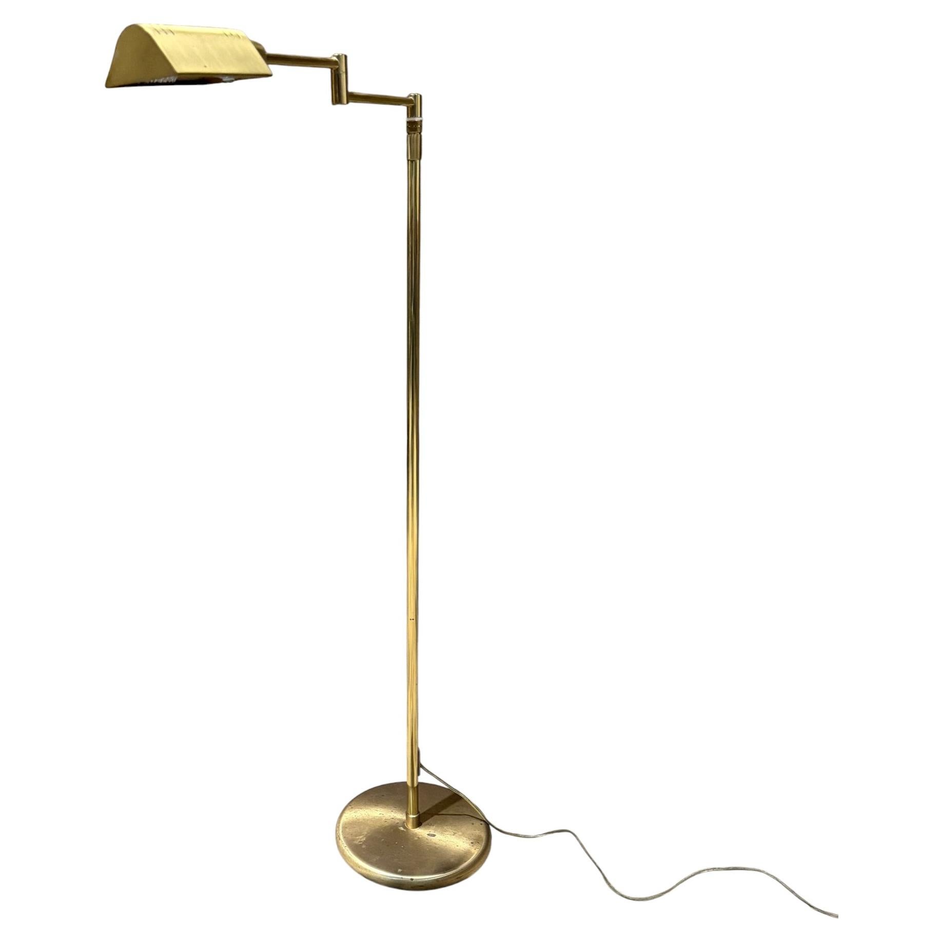 Lampadaire de pharmacie en laiton Holtkötter, années 1980, réglable, Allemagne, milieu du siècle dernier