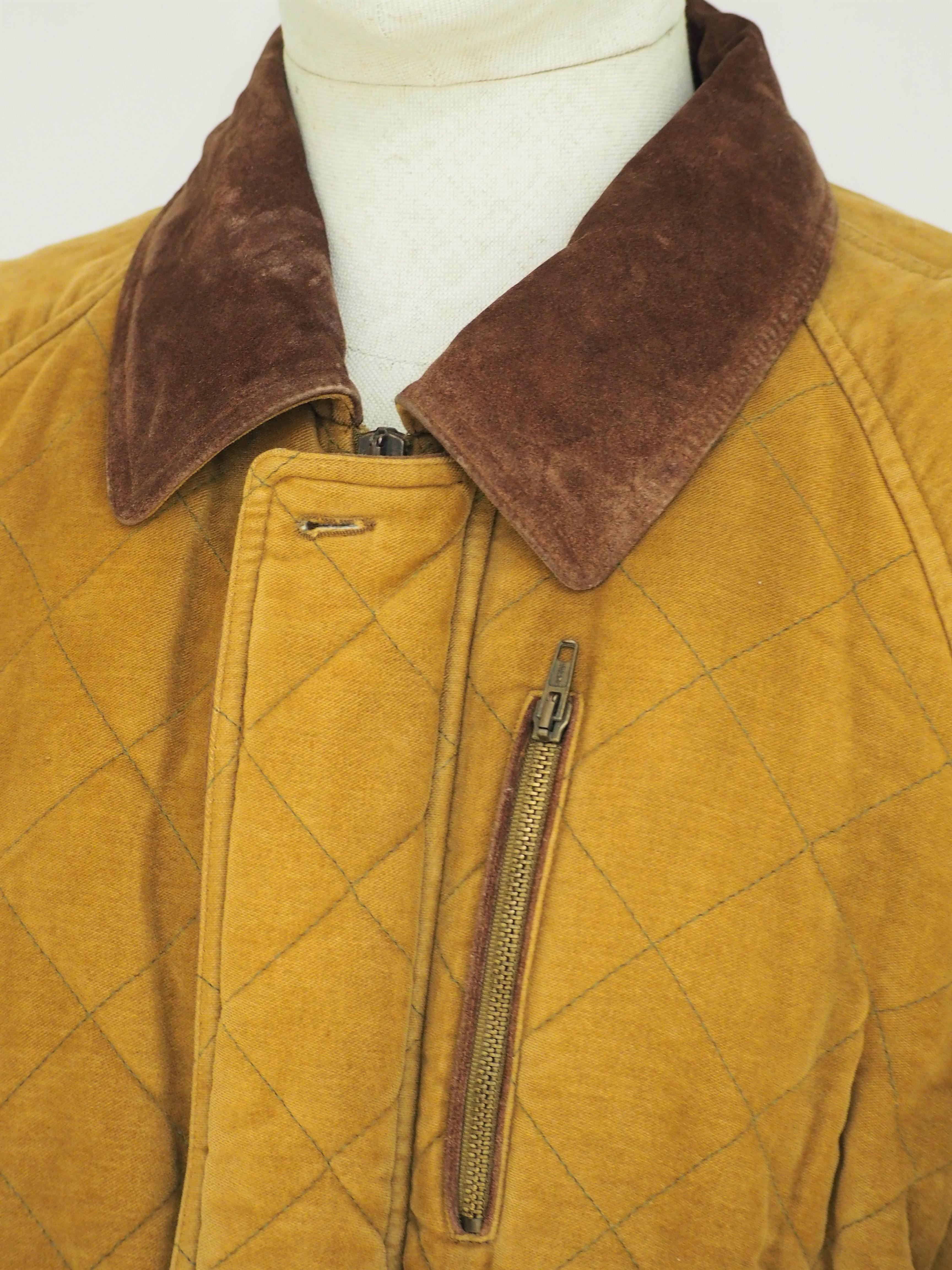 Bomber in lana Iceberg Paris Dakar anni '80

Totalmente made in italy in taglia 52