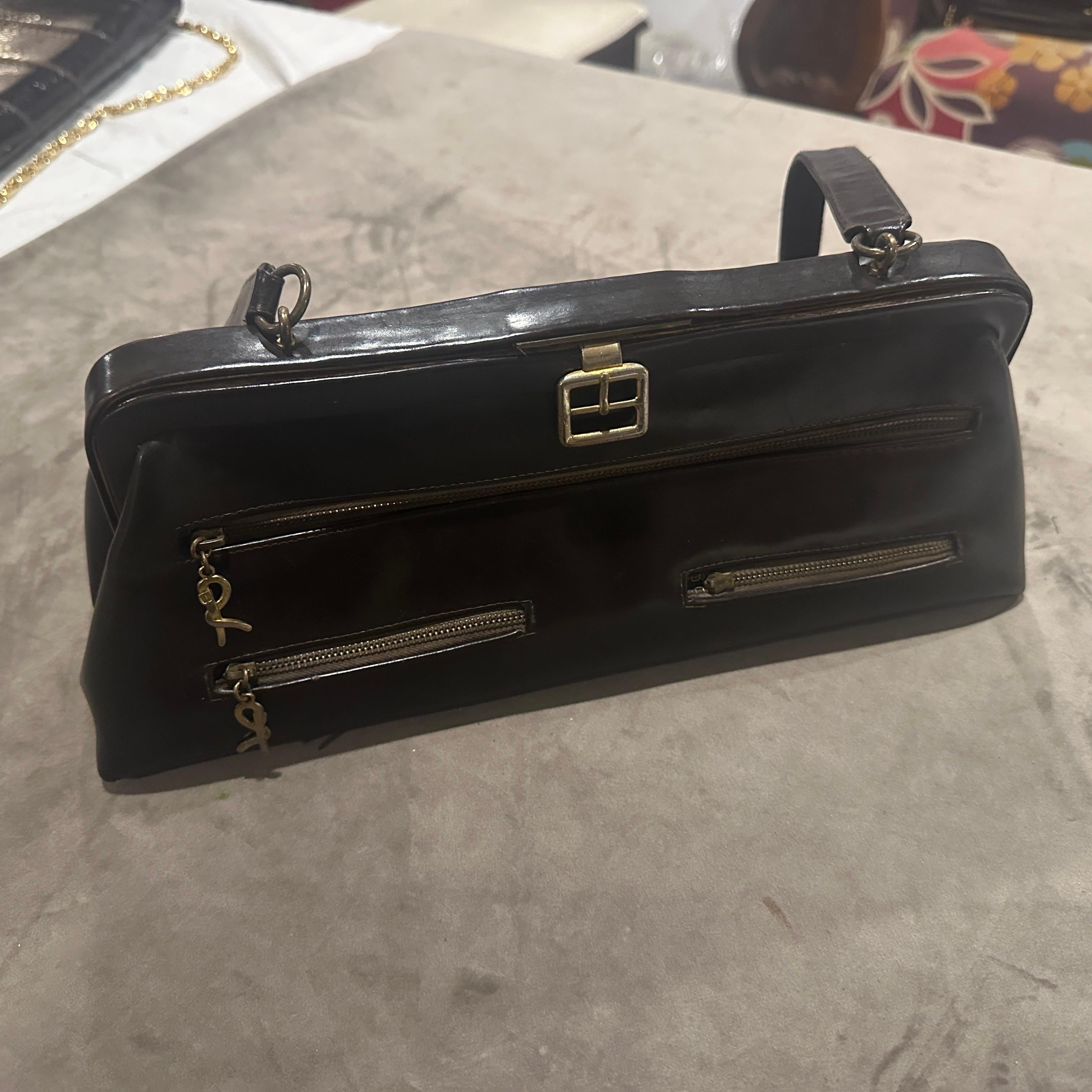 Borsa a mano iconica degli anni '80 in pelle marrone e ottone di Roberta Di Camerino in vendita 5