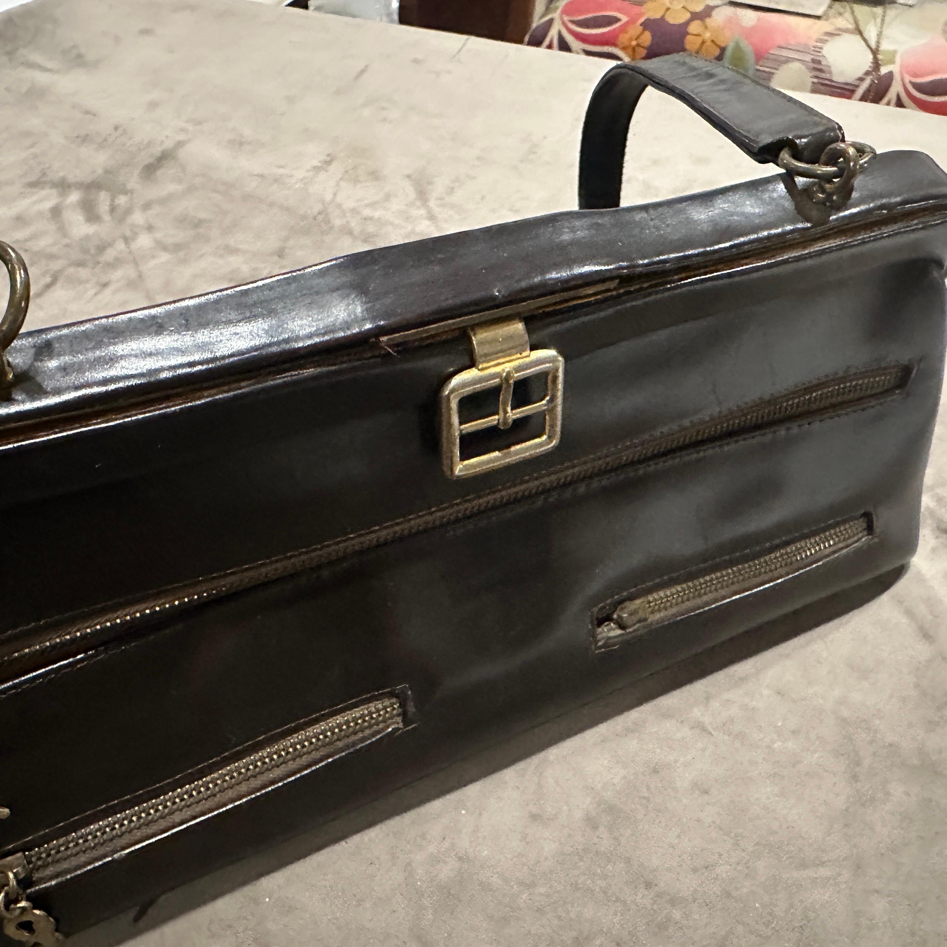 Borsa a mano iconica degli anni '80 in pelle marrone e ottone di Roberta Di Camerino in vendita 6