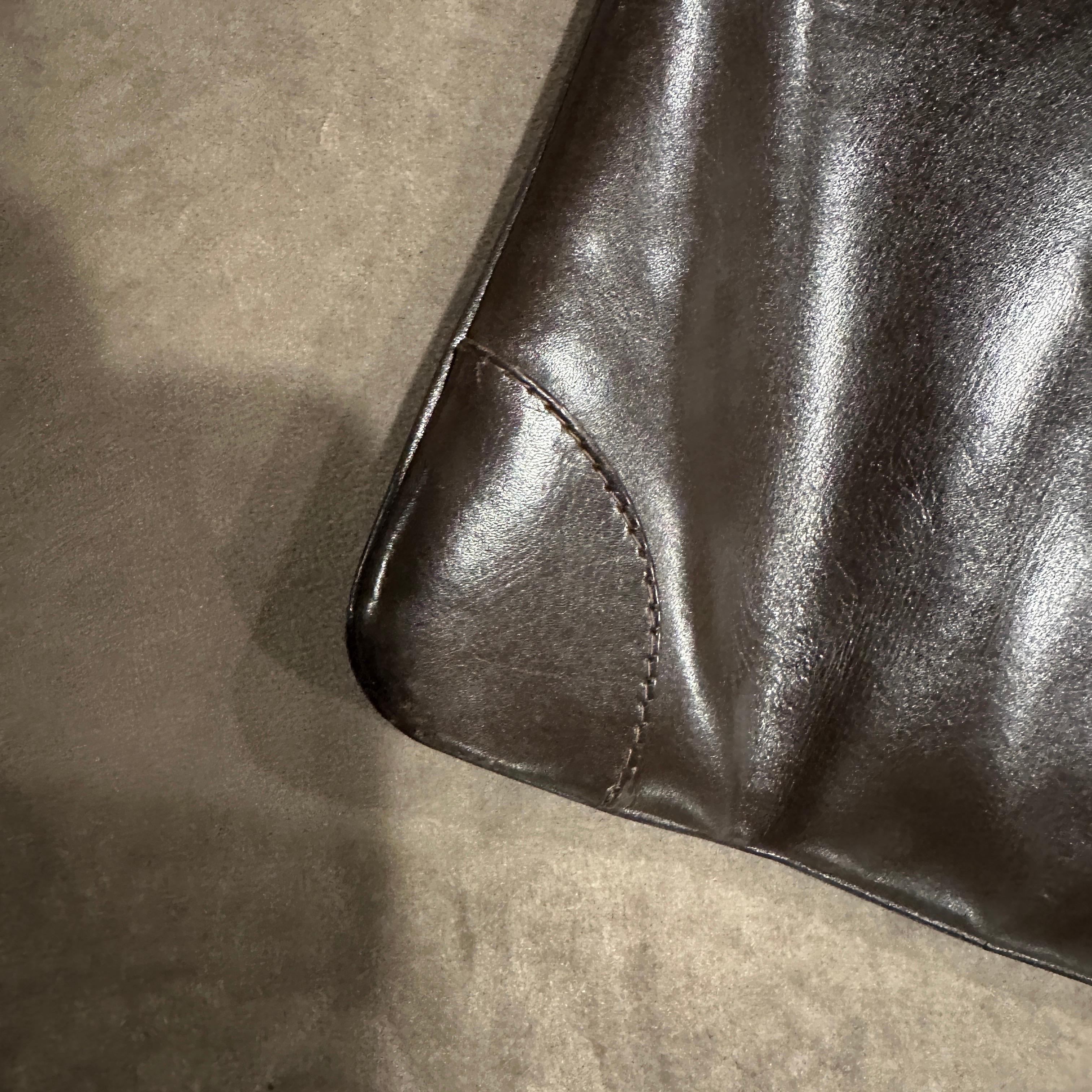 1980s Iconic Brown Leather and Brass Shoulder Bag by Roberta di Camerino en vente 1