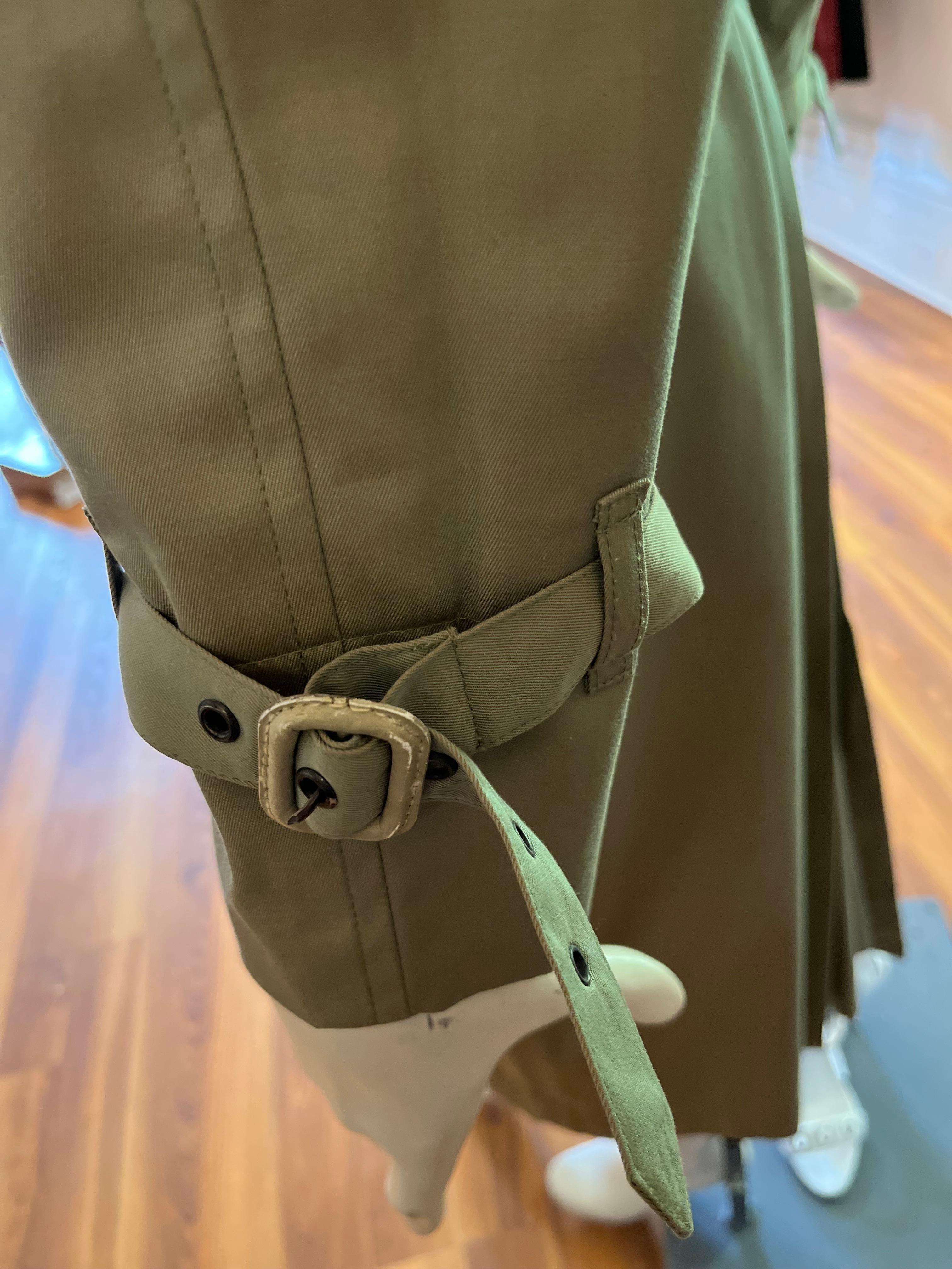 1980er Jahre Ikonischer Yves Saint Laurent-Trench aus Baumwolle 44Fr im Angebot 2