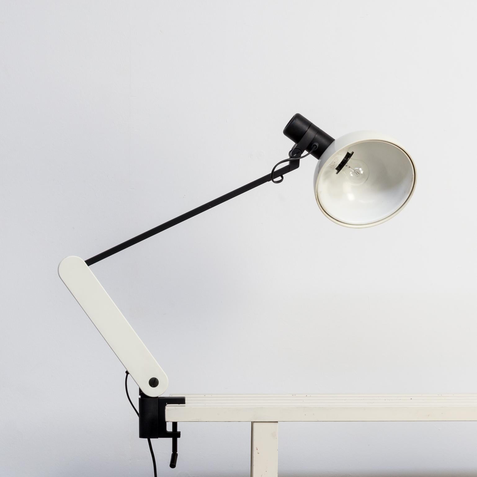 1980s iGuzzini Clip Desk Lamp In Good Condition In Amstelveen, Noord
