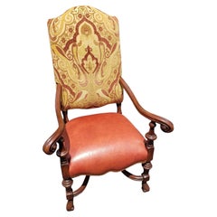 Chaise à haut dossier en cuir et tissu d'ameublement Louis XIII impérial français des années 1980