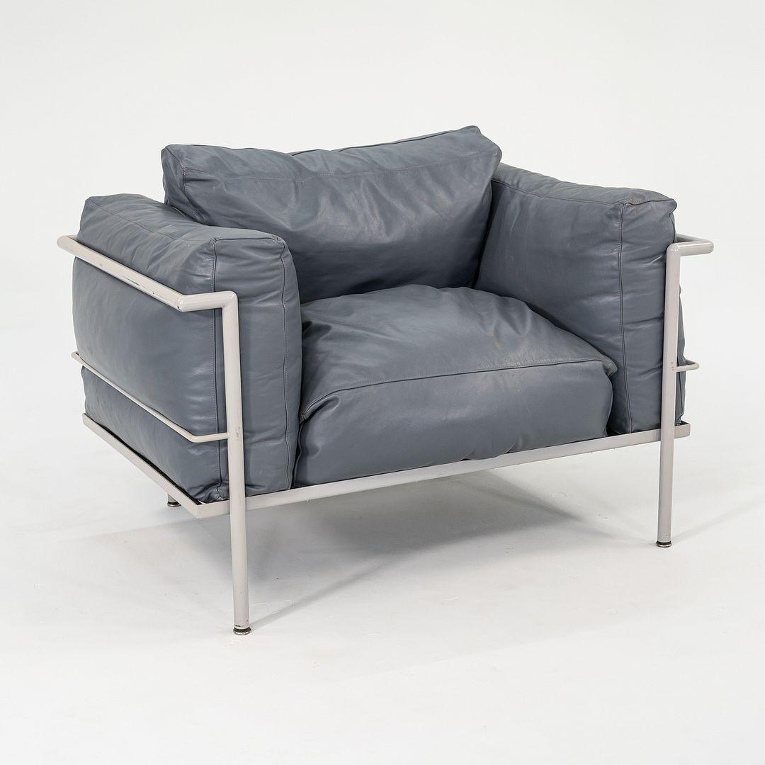 Años 80 En el estilo de una pareja de butacas Le Corbusier Jeanneret Perriand LC3 en venta 4