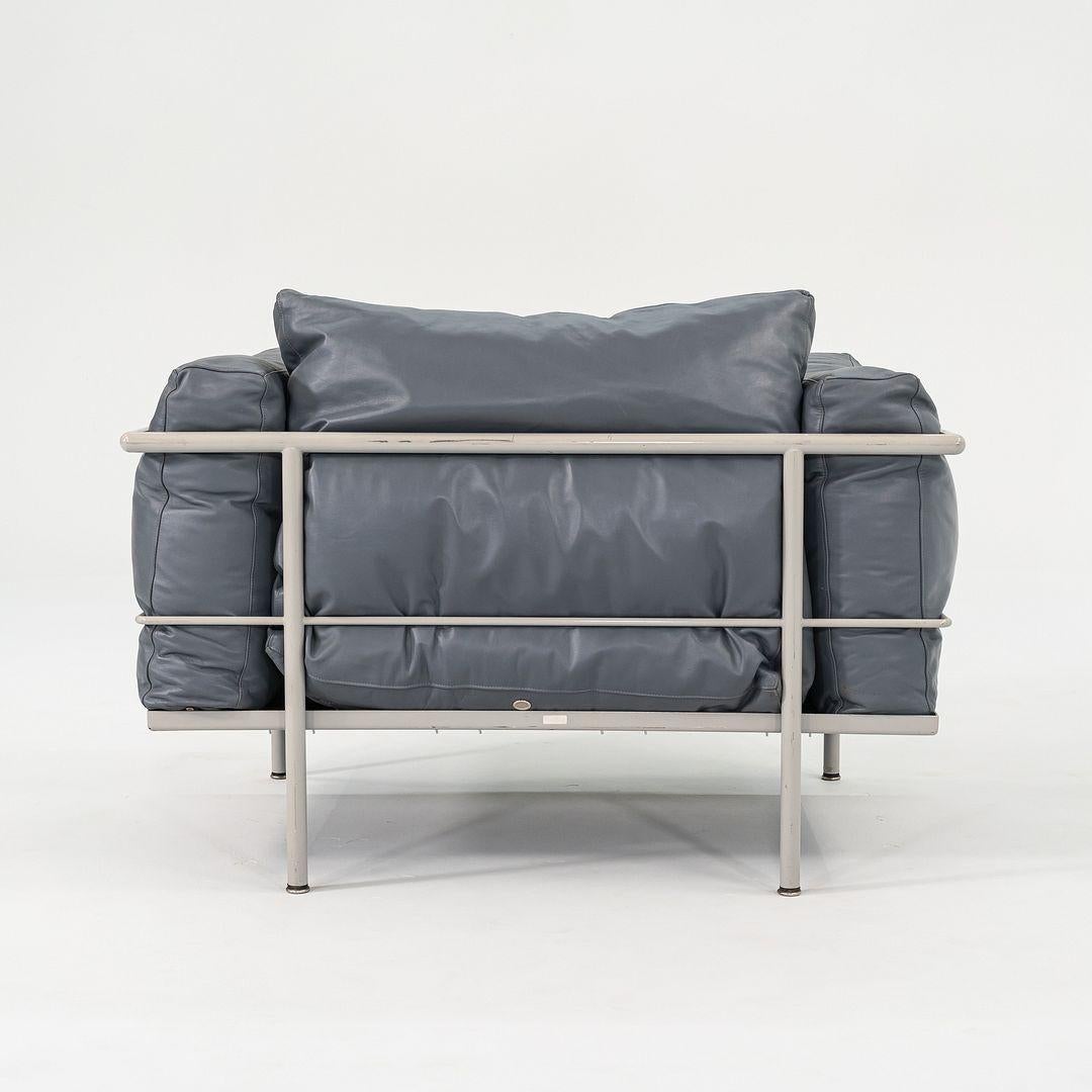 Años 80 En el estilo de una pareja de butacas Le Corbusier Jeanneret Perriand LC3 en venta 1