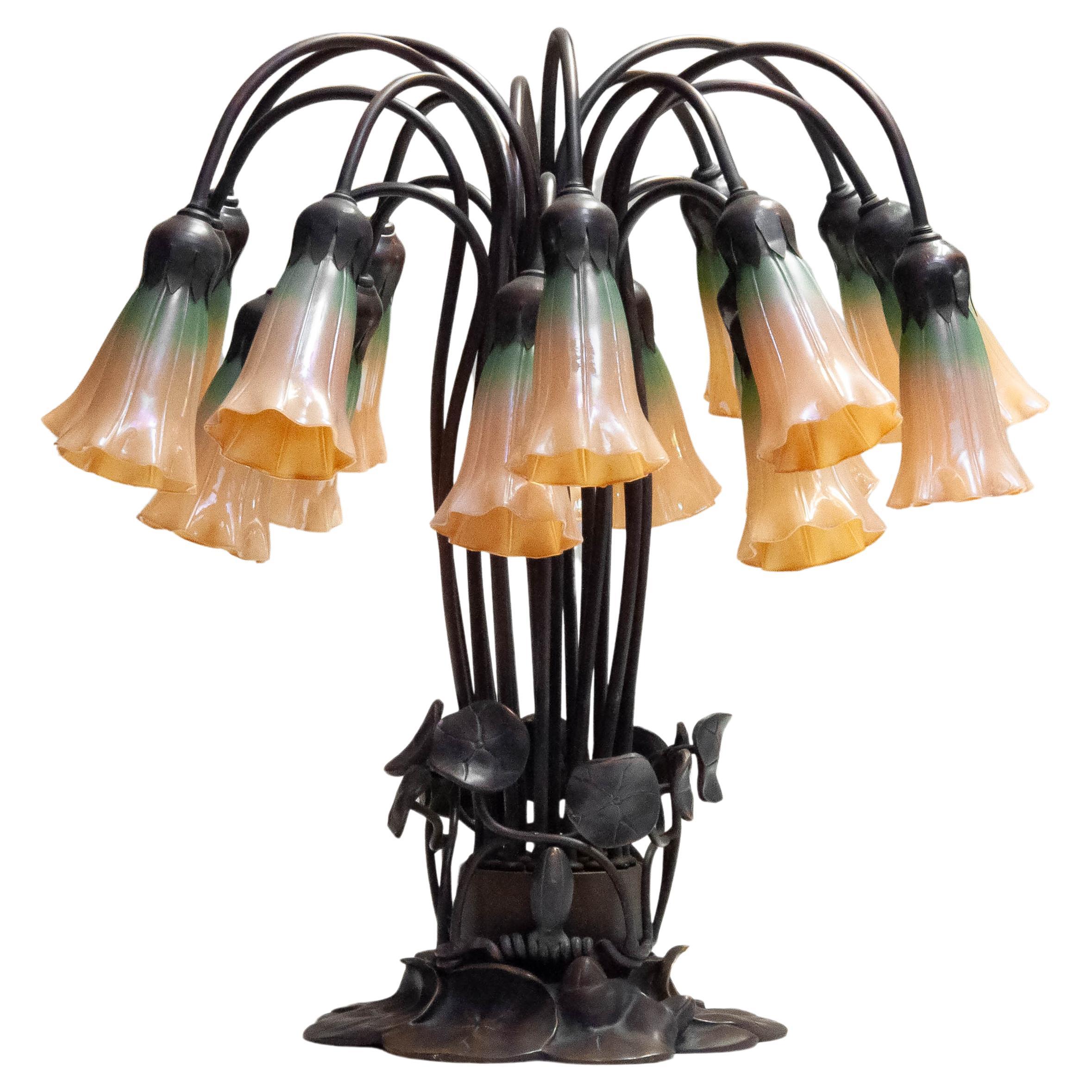 1980s In The Manner Of Tiffany 'Lilly' Table Lamp Bronze And 18 Art Glass Shades For Sale