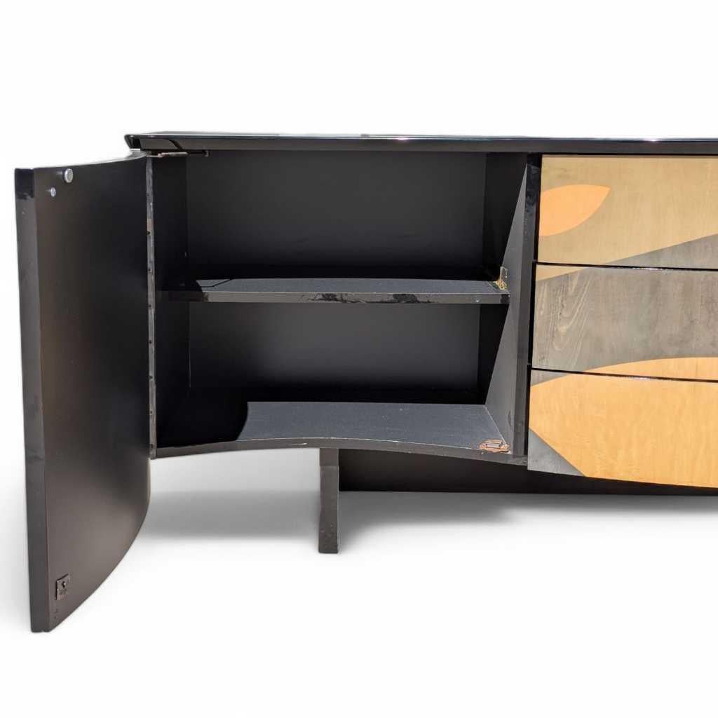 Fin du 20e siècle Buffet en bois marqueté des années 1980 par Carlo Malnati Credenza Buffet, Postmoderne en vente