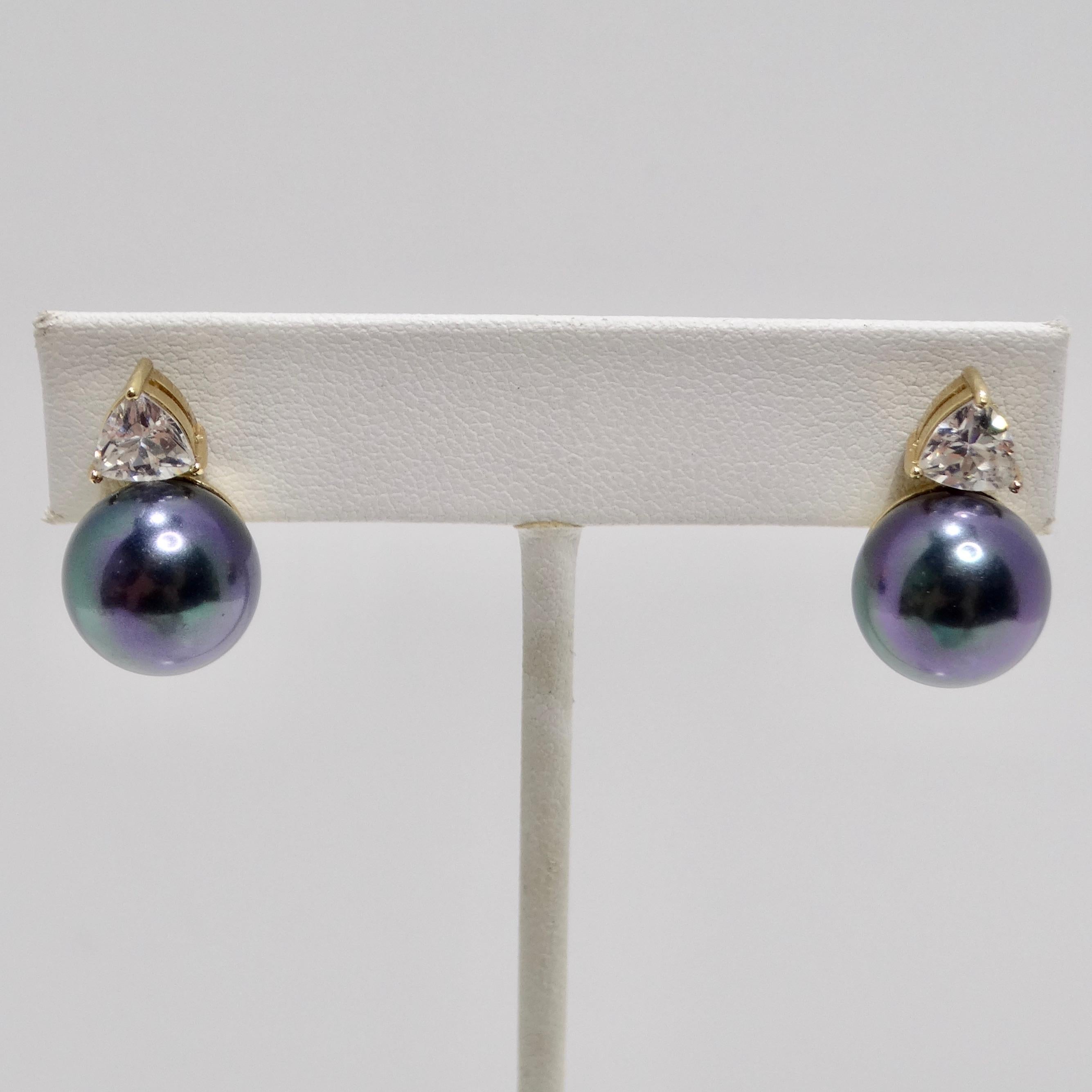 1980s Iridescent Pearl Rhinestone Earrings In Good Condition For Sale In Scottsdale, AZ