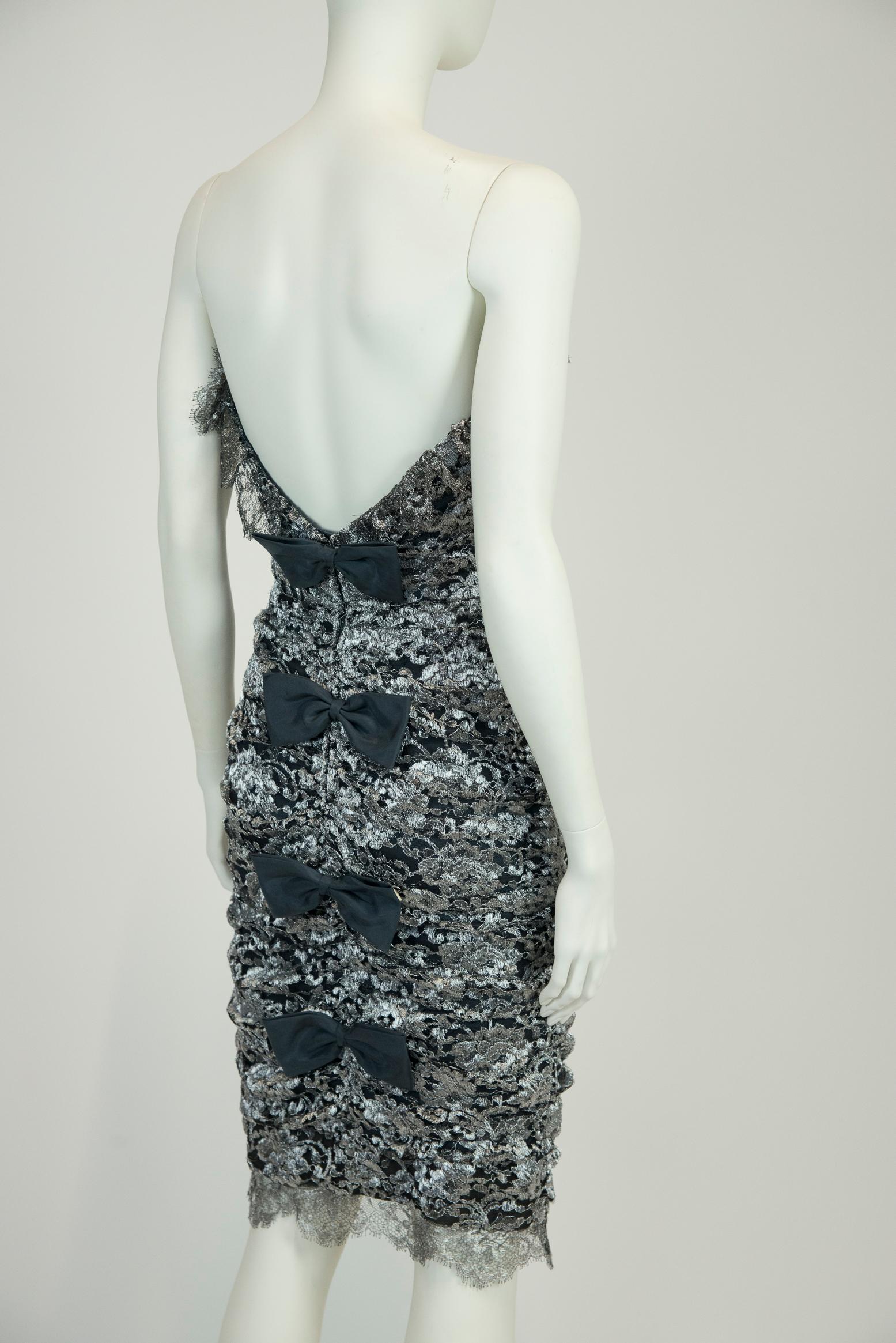 1980s Isabelle Allard Bows-Embellished Ruched Lace Dress & Removable Sleeves Set For Sale 4