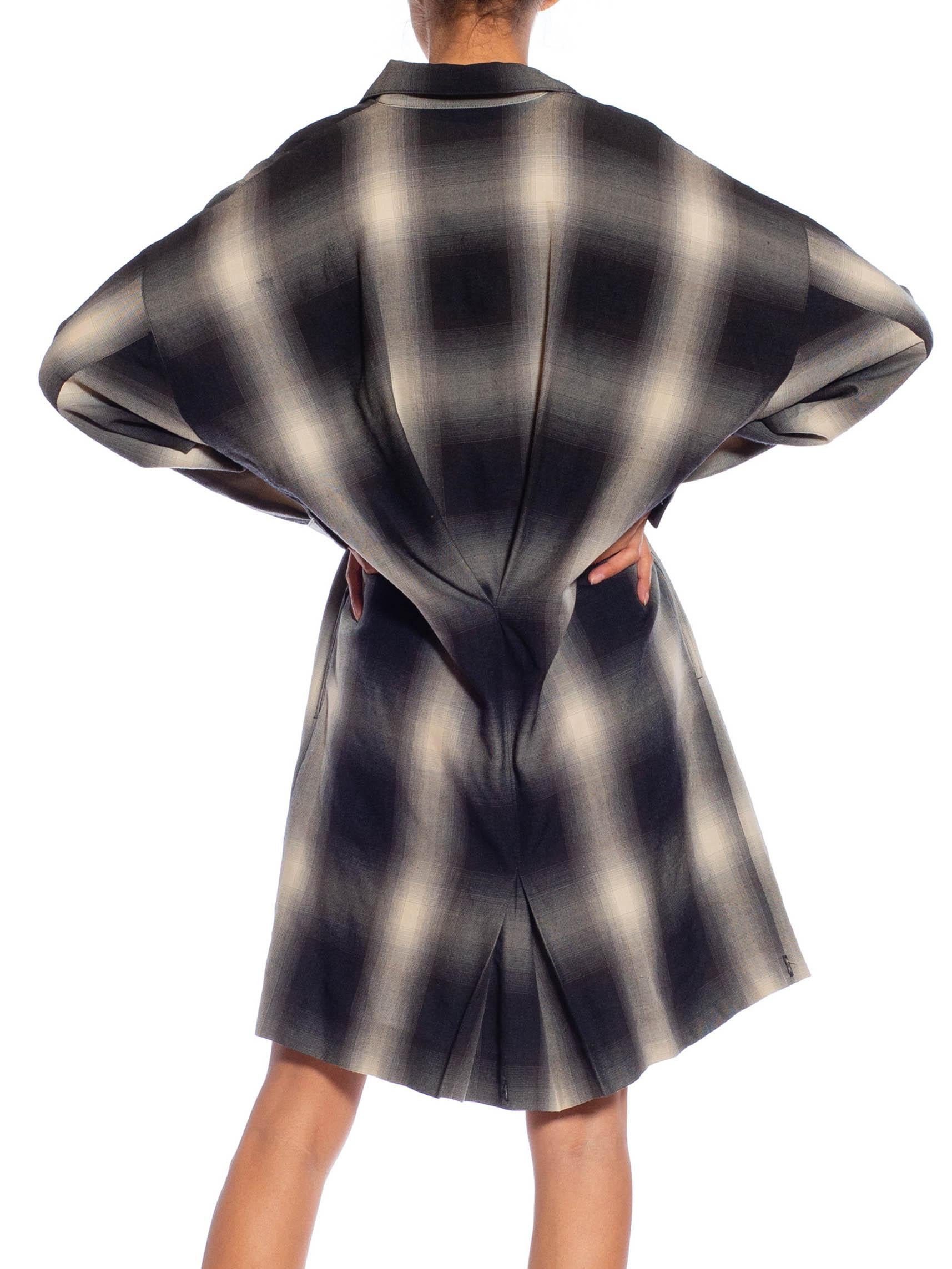 1980S ISSEY MIYAKE Robe chemise oversize à carreaux noirs et blancs en vente 6