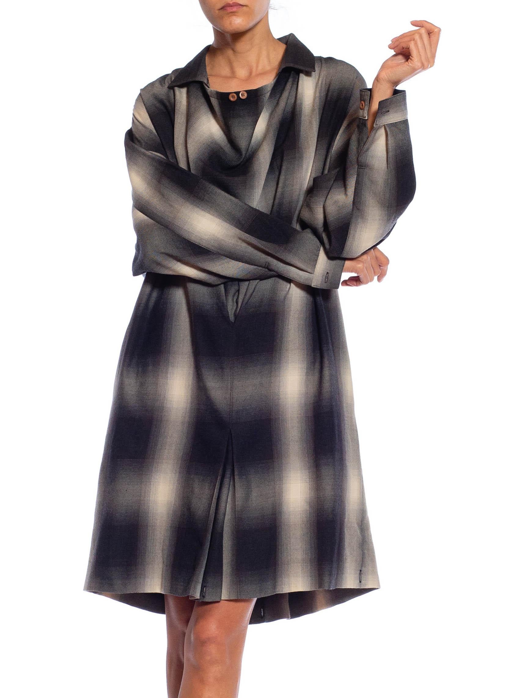 1980S ISSEY MIYAKE Robe chemise oversize à carreaux noirs et blancs Pour femmes en vente
