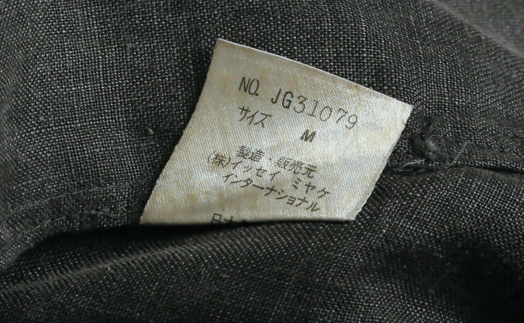 1980's ISSEY MIYAKE draped linen jacket with unique button closure For Sale 5