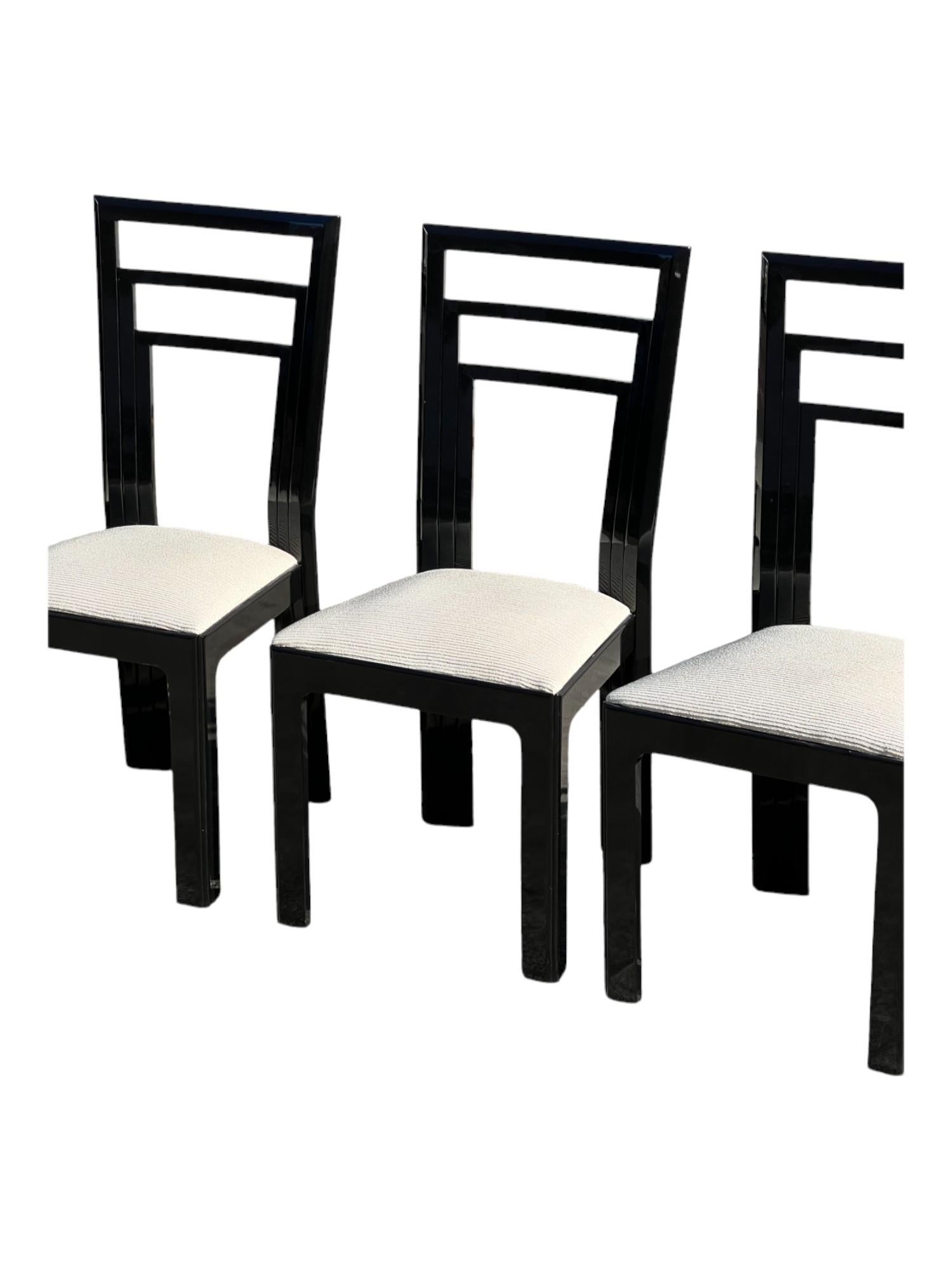 1980s Italian Black Lacquered Dining Chairs In Good Condition For Sale In South San Francisco, CA