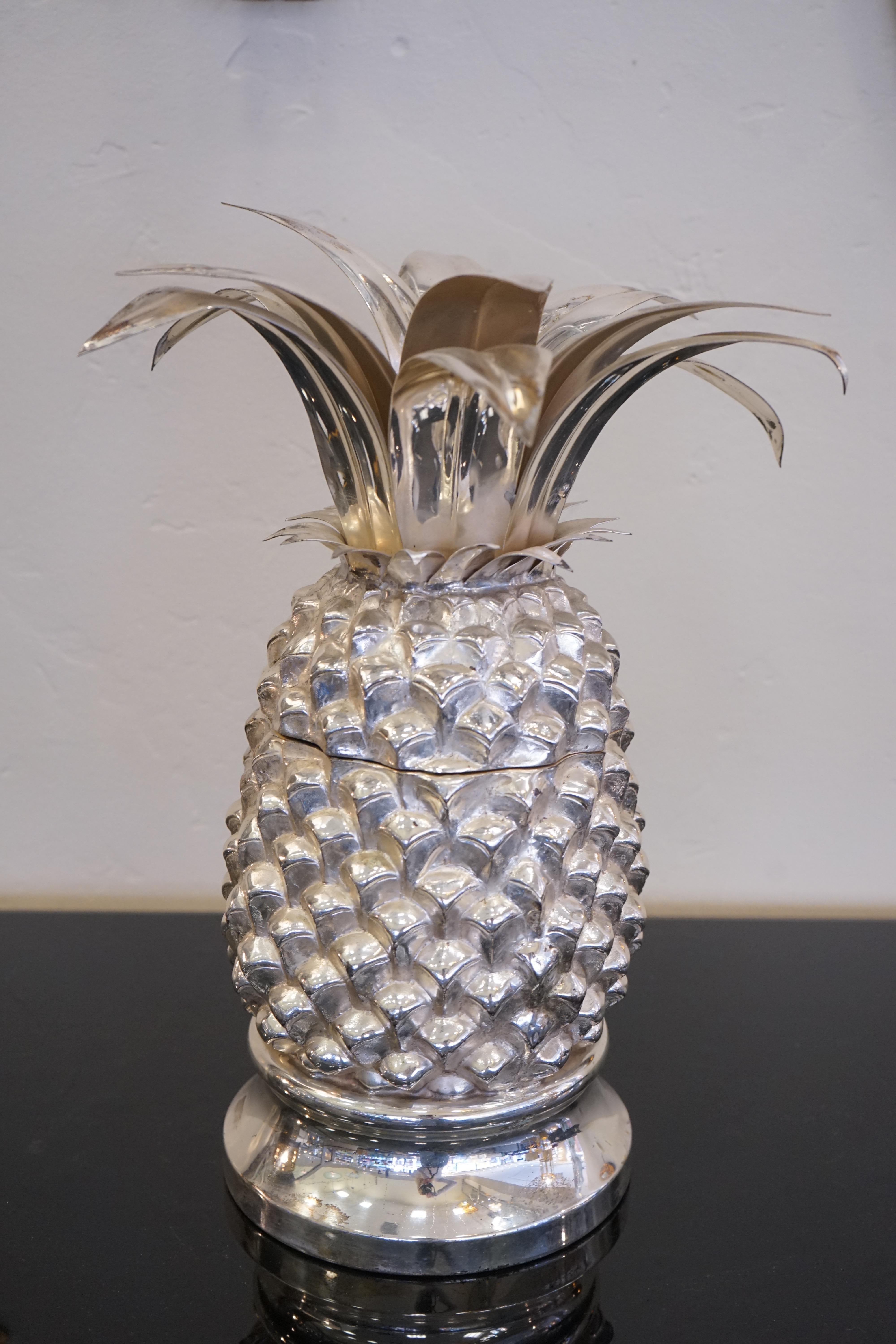 1980s Italian Chrome Large Scale Pineapple Ice Bucket In Good Condition In Aspen, CO