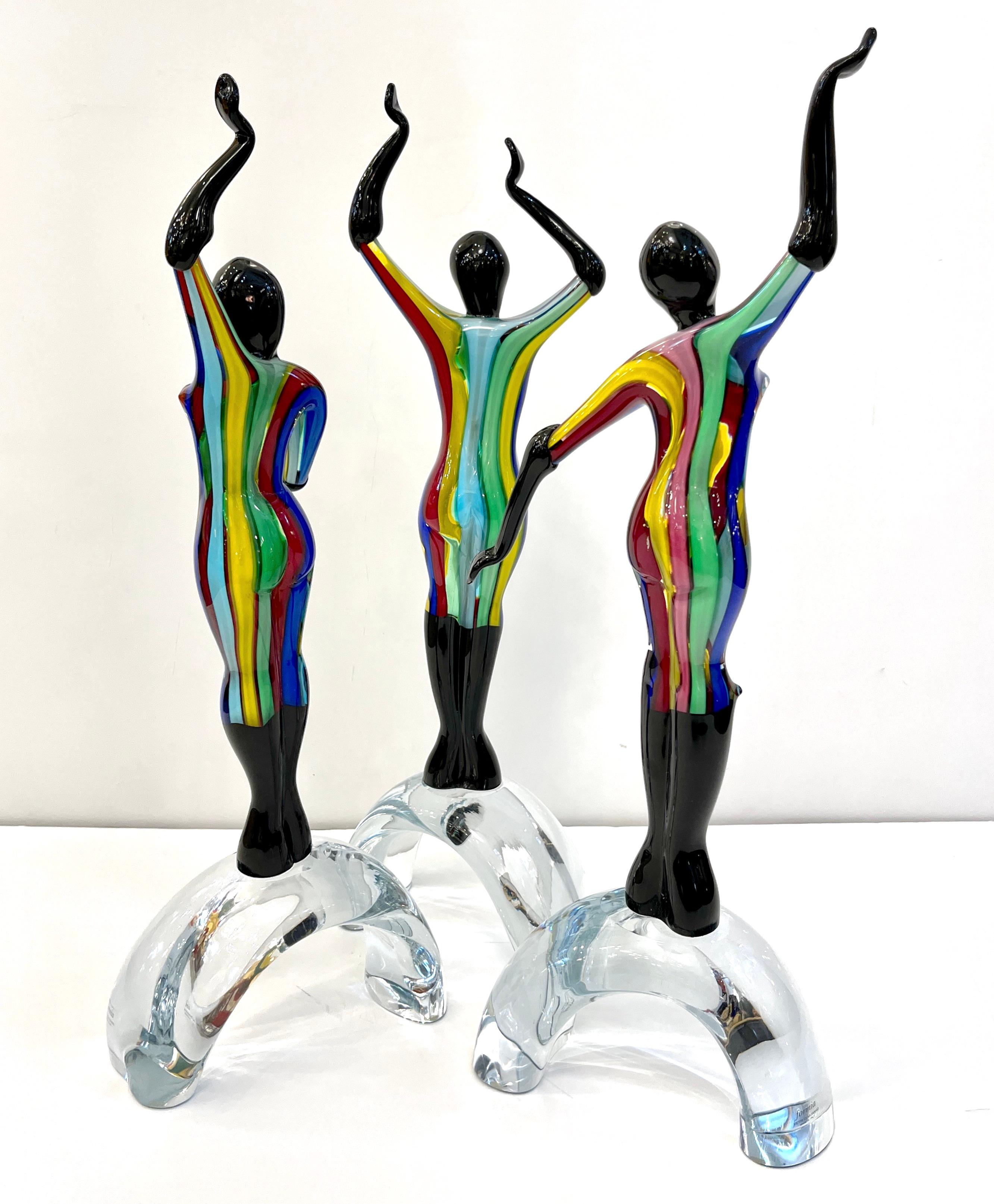 1980er Jahre Italienisches Buntes Murano Glas Set 3 Balletttänzerinnen für Cosulich Interiors (Handgefertigt) im Angebot