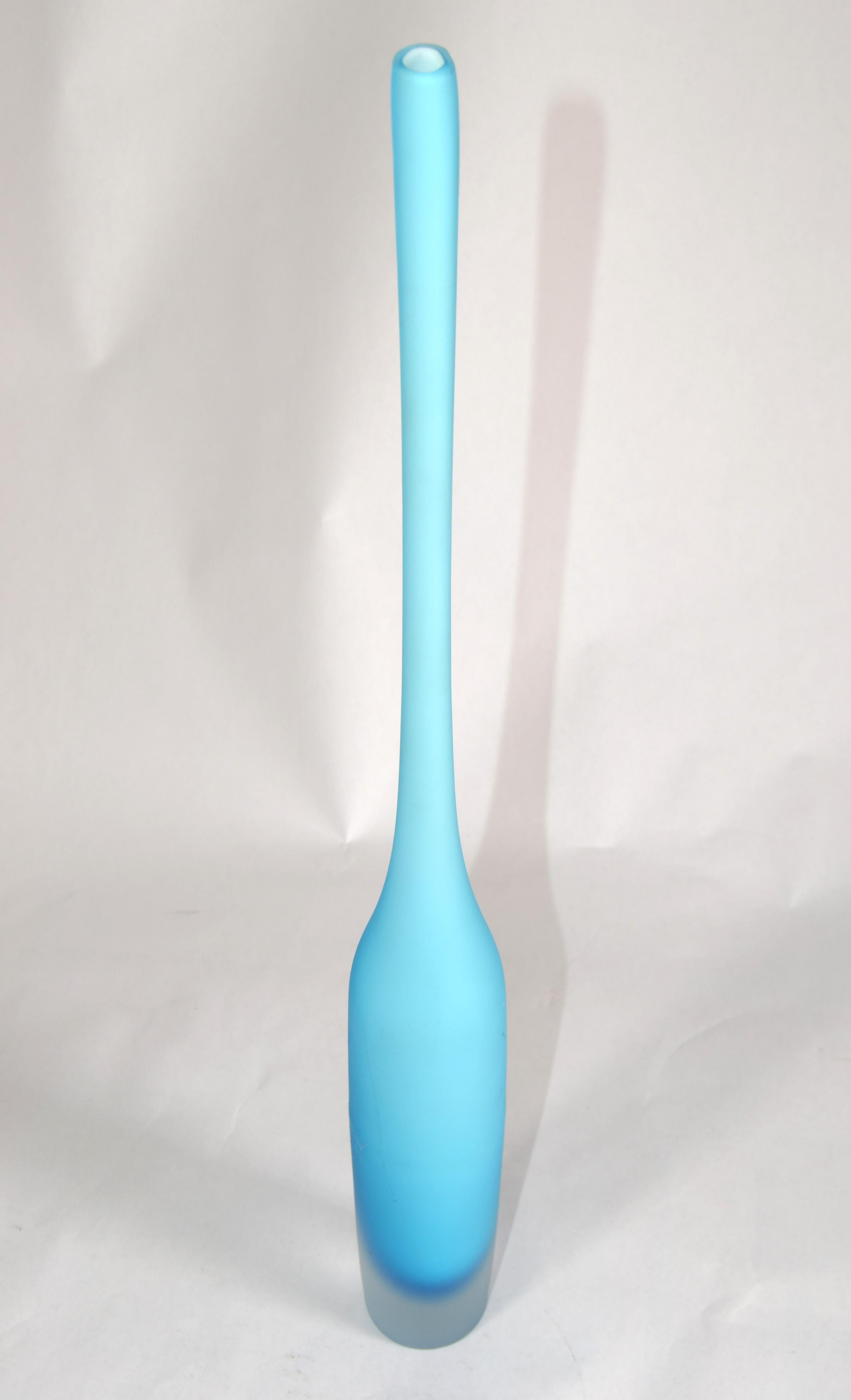 1980s Italian Cornflower Blue Scavo Glass Wheat Vase Vessel Mid-Century Modern For Sale 4