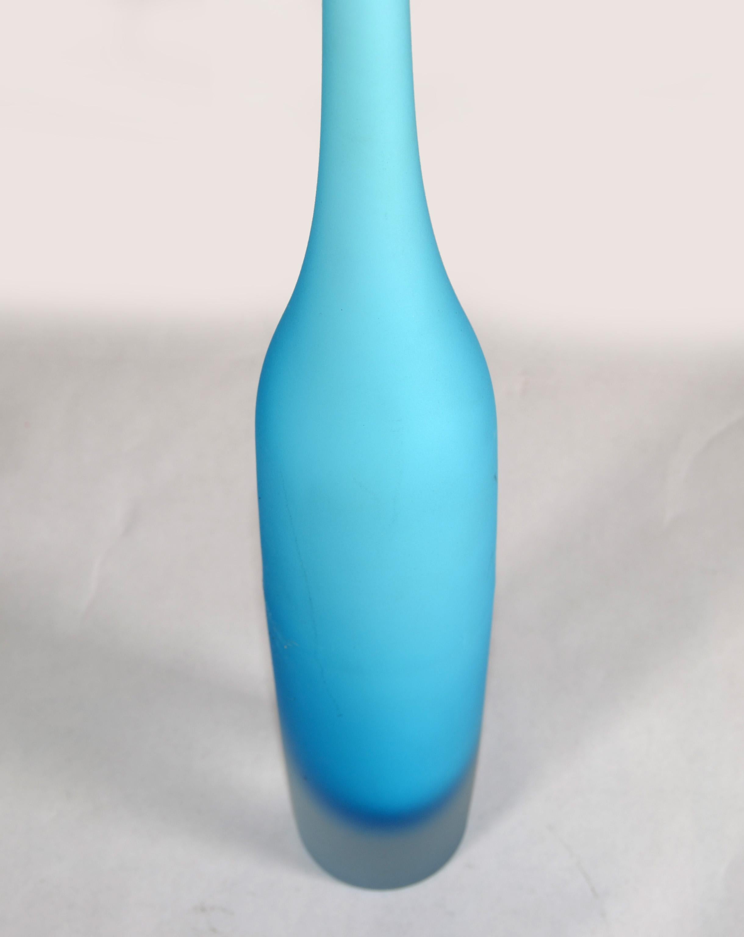 1980s Italian Cornflower Blue Scavo Glass Wheat Vase Vessel Mid-Century Modern For Sale 1