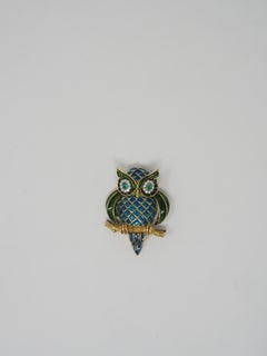 1980s Italian Enamel, Emerald and Diamond Owl Brooch in Gold
