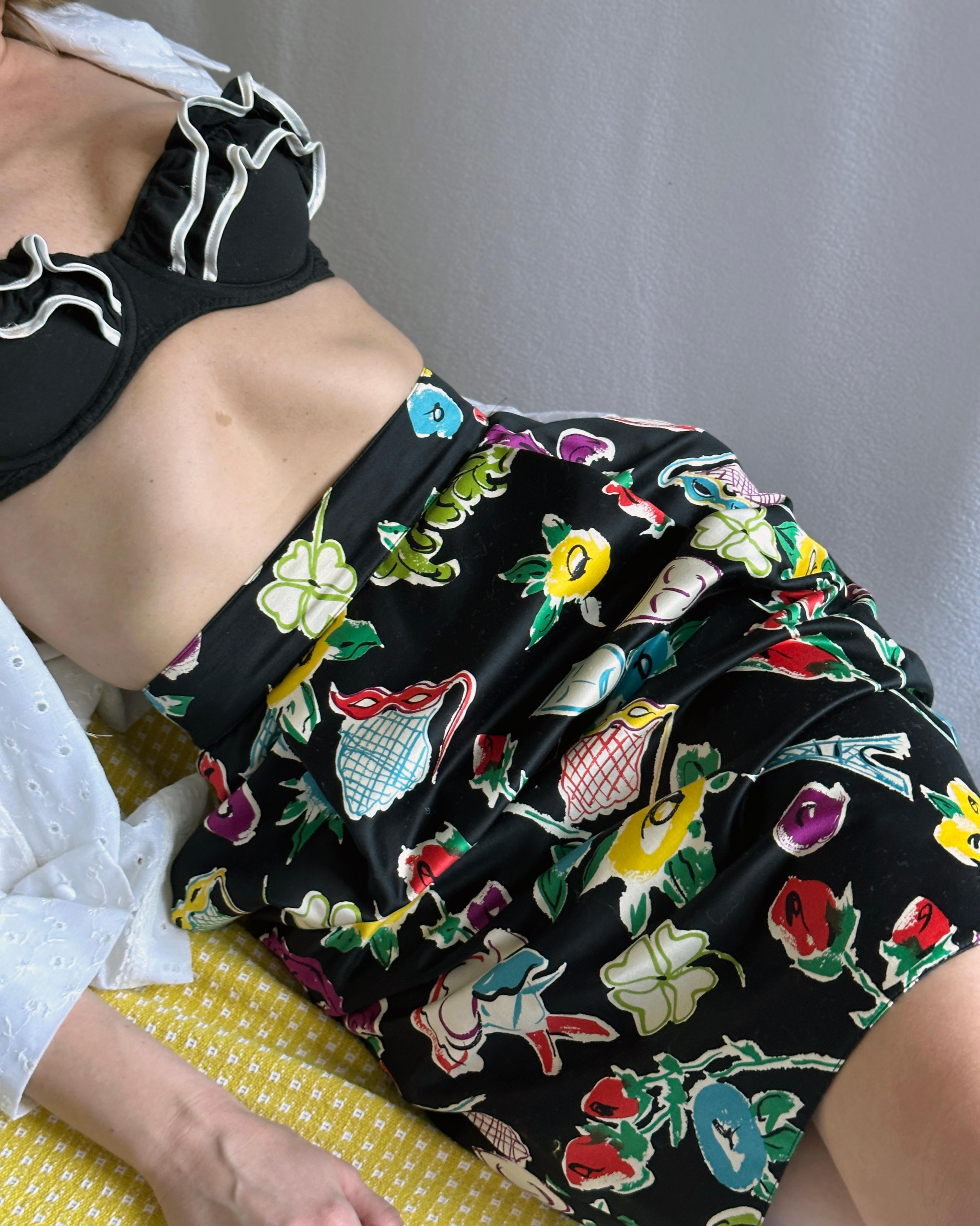 1980s Italian Floral Print Pegged Skirt For Sale 1