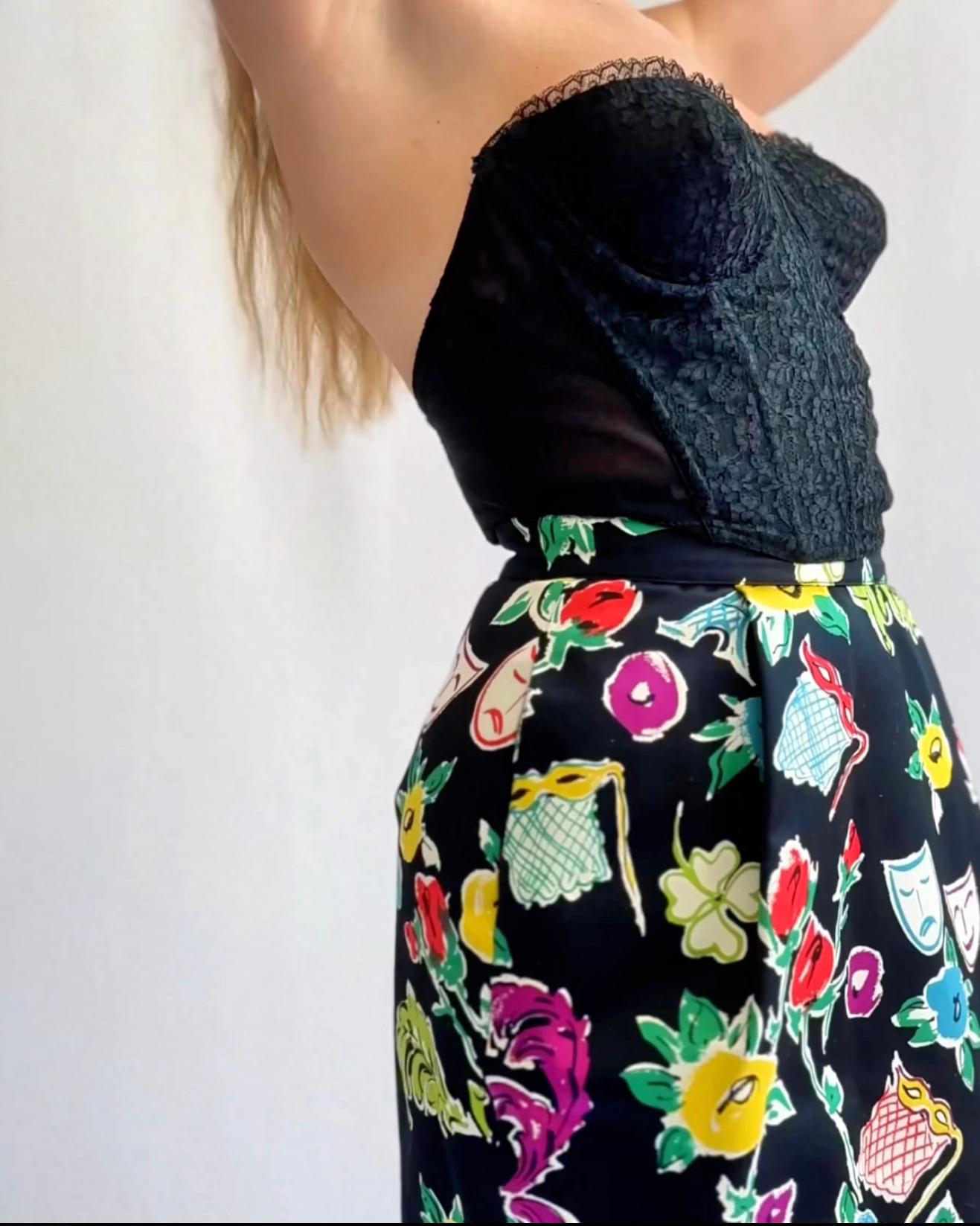 1980s Italian Floral Print Pegged Skirt In Excellent Condition For Sale In New York, NY