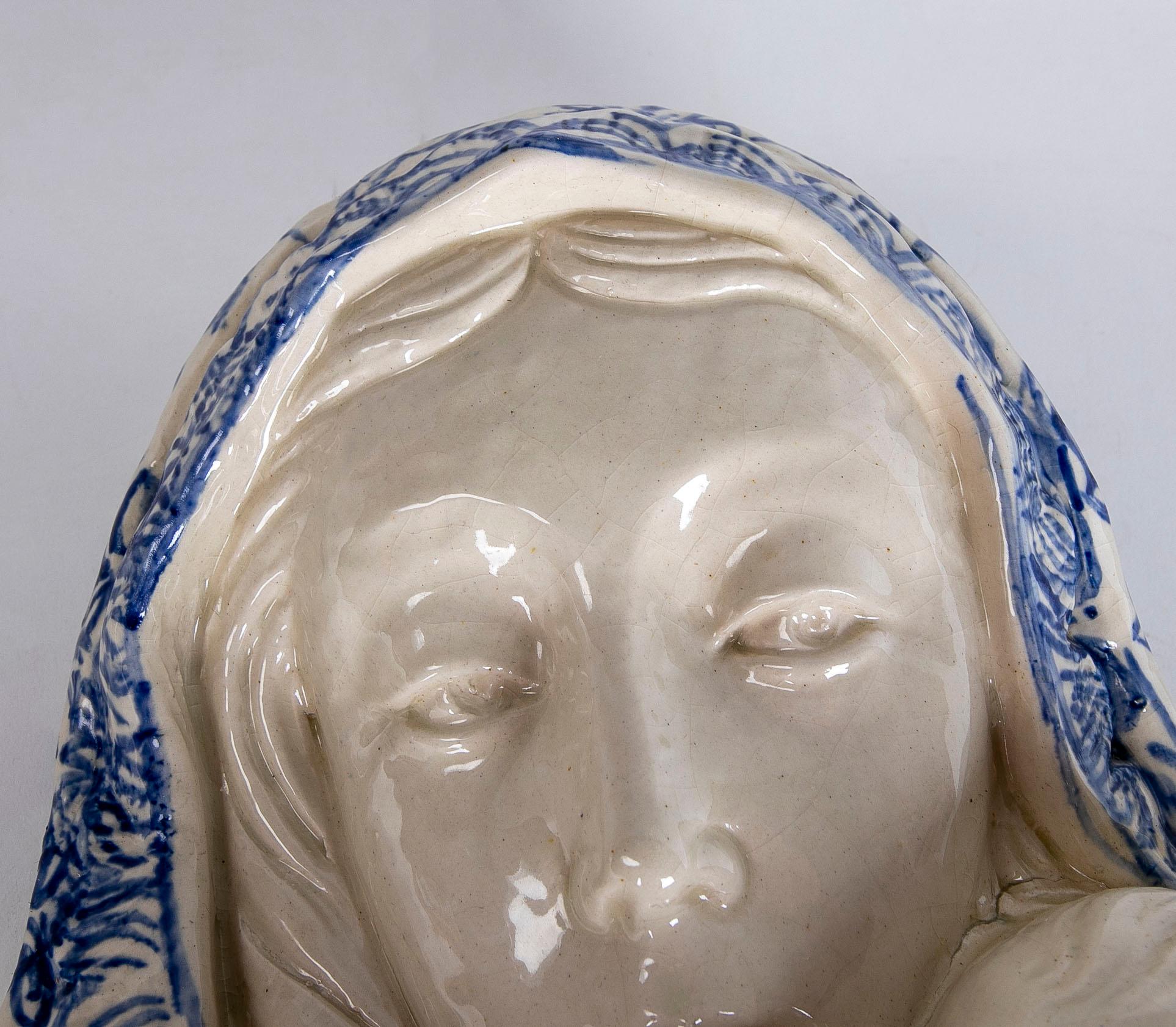 1980s Italian Glazed Ceramic Virgin Relief Signed on the Back		 In Good Condition For Sale In Marbella, ES