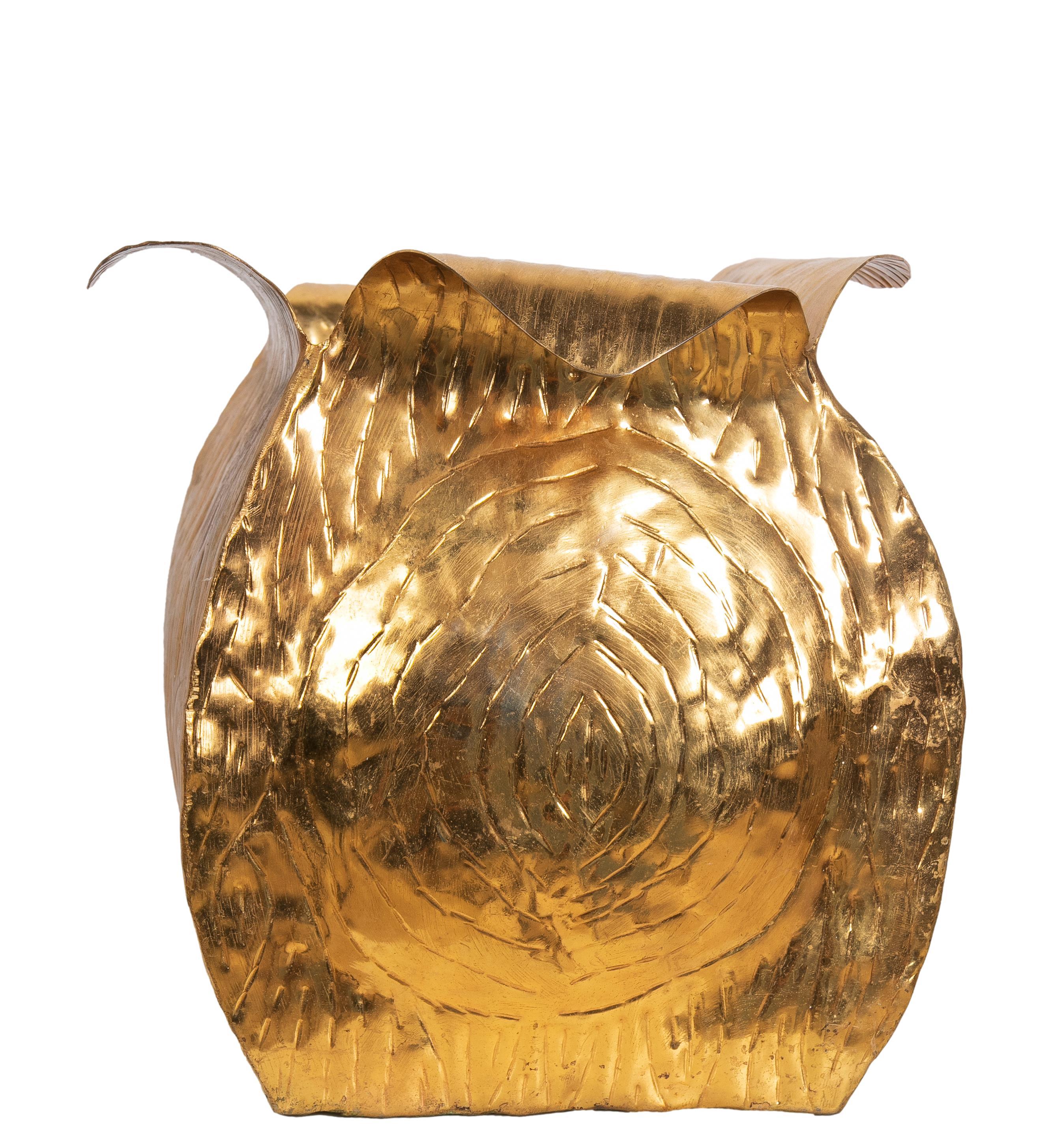 1980s Italian Handmade Brass Flowerpot For Sale 6