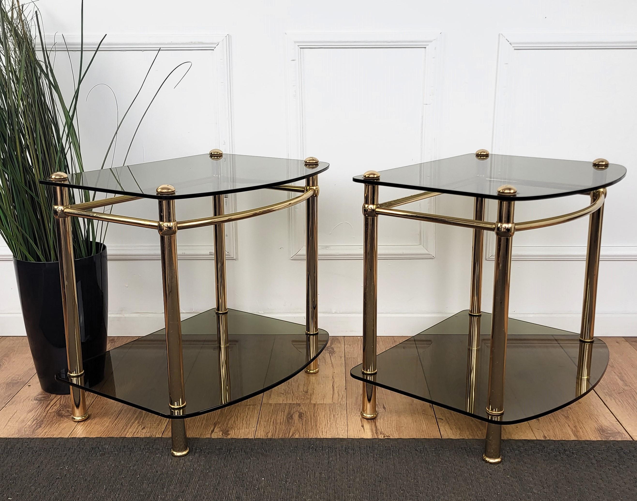 1980s Italian Hollywood Regency Style Brass and Glass Two Shelves Side Tables For Sale 3