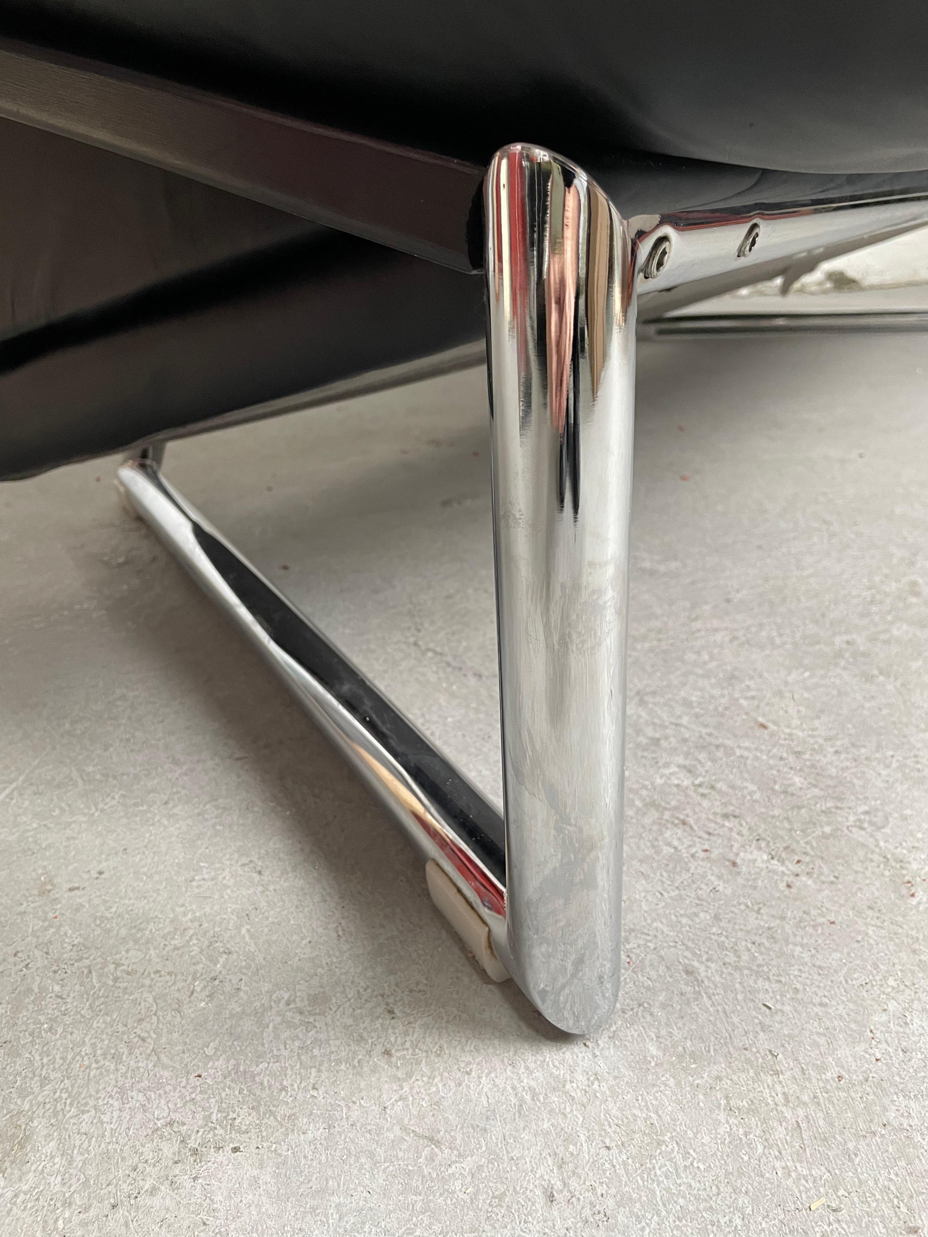 1980's, Italian Leather and Chrome Sofa, Adjustable Headrests, Postmodern Design 3