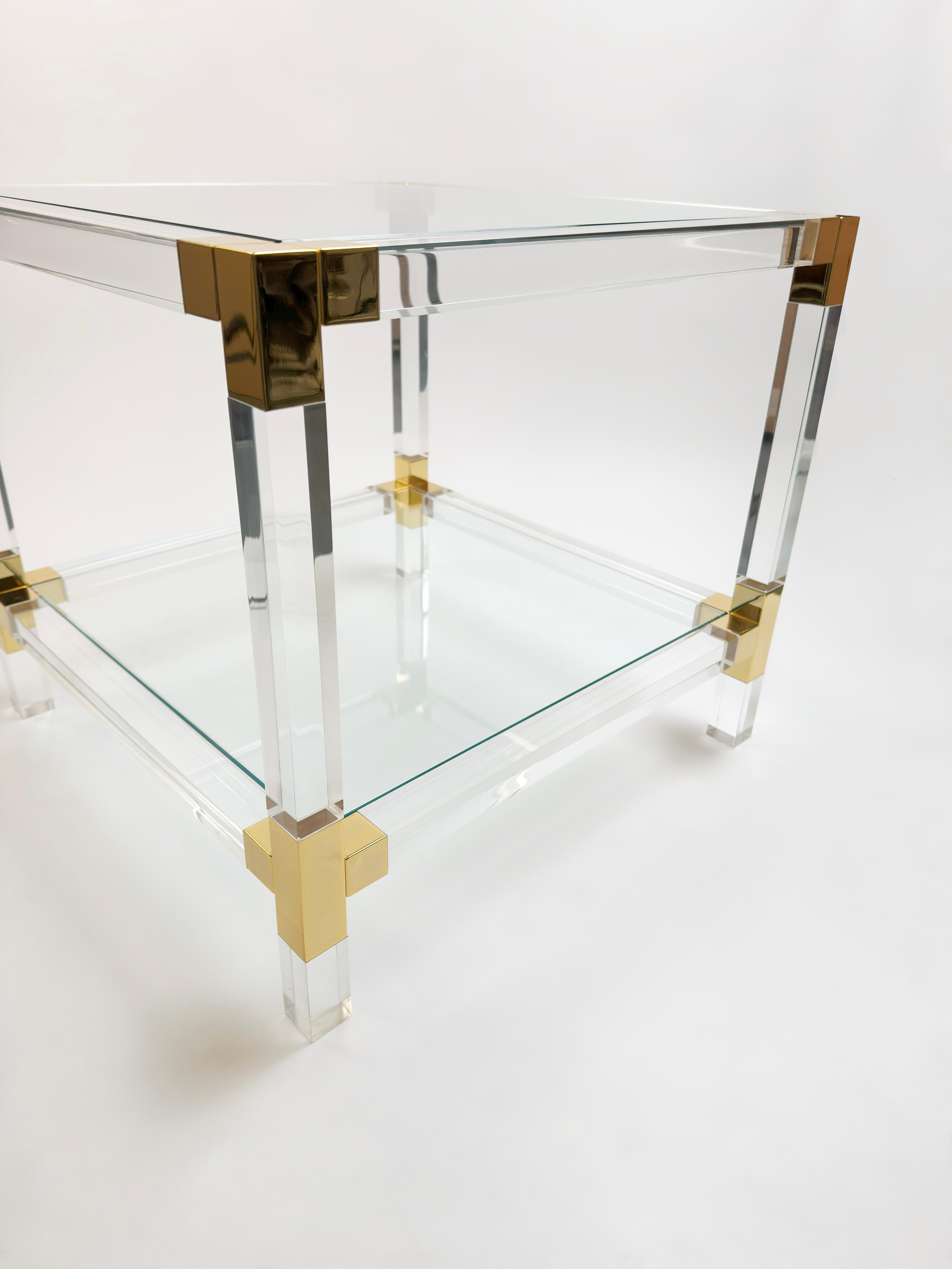 1980s Italian Lucite and Gold-Plated Square Side Table In Good Condition For Sale In Glasgow, GB