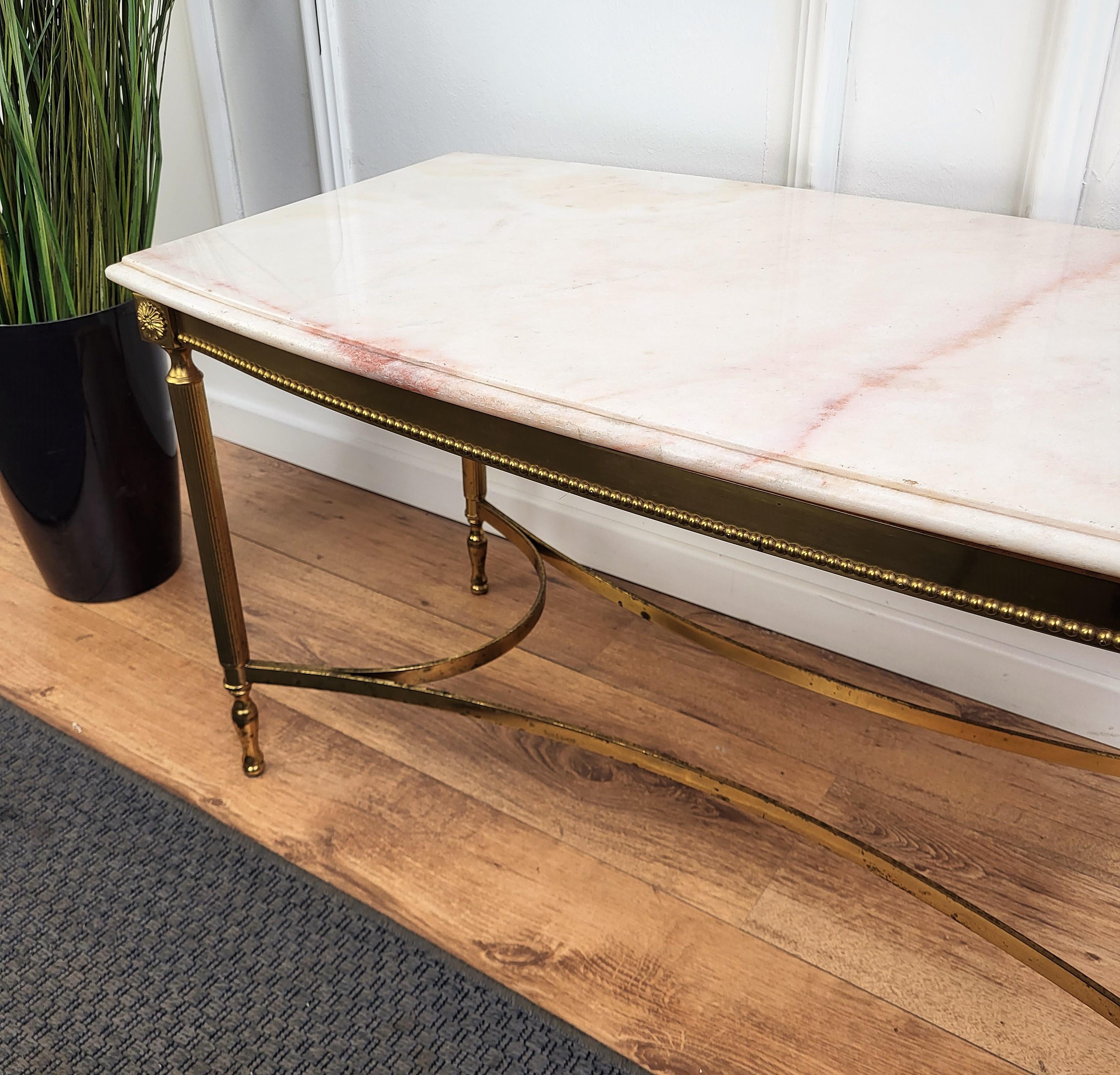1980s Italian Mid-Century Hollywood Regency Brass and Marble Side Coffee Table For Sale 1