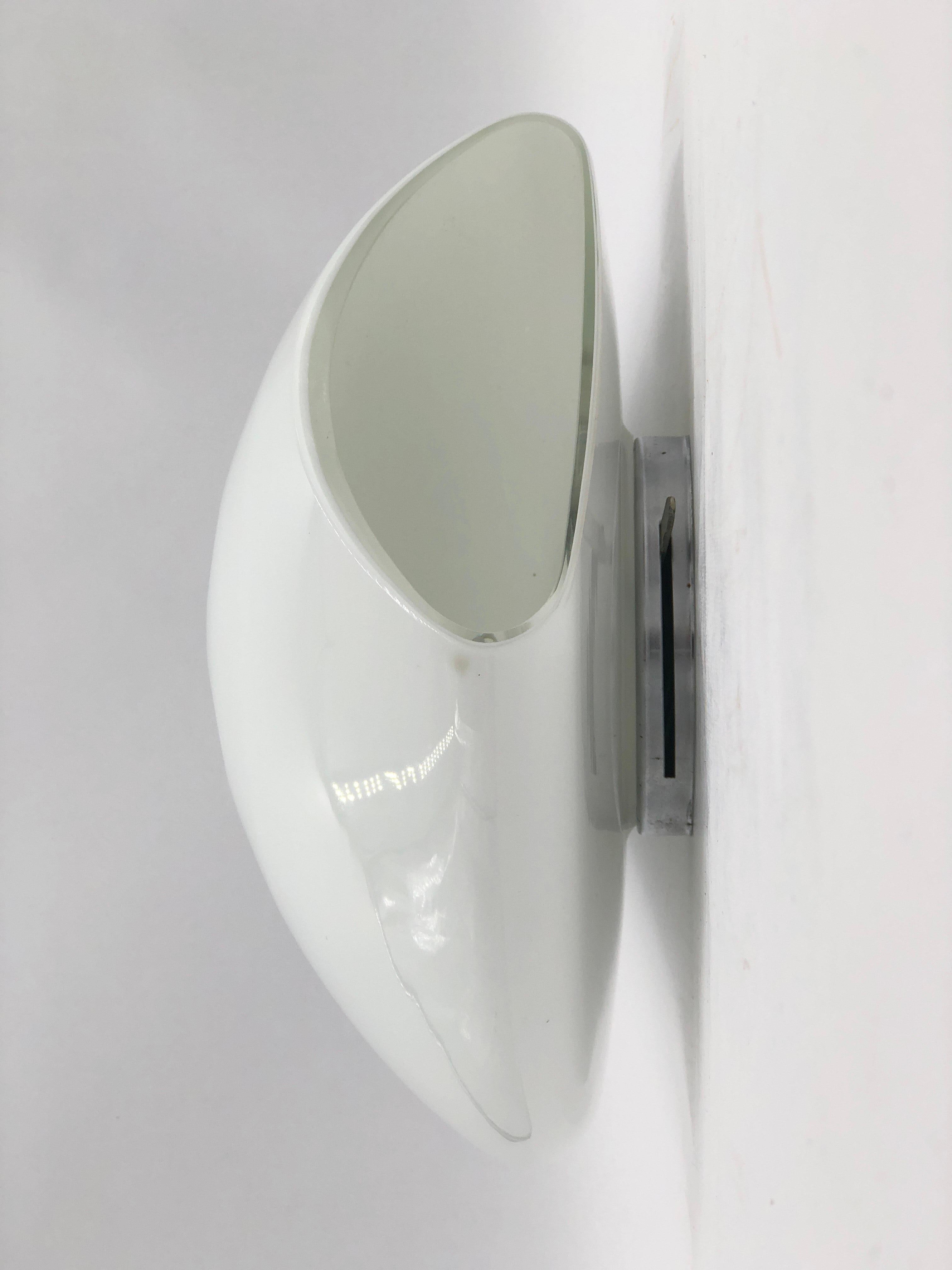 1980er Jahre Italienisch Paar runde Murano-Glas-Leuchter Weiß Farbe im Angebot 9