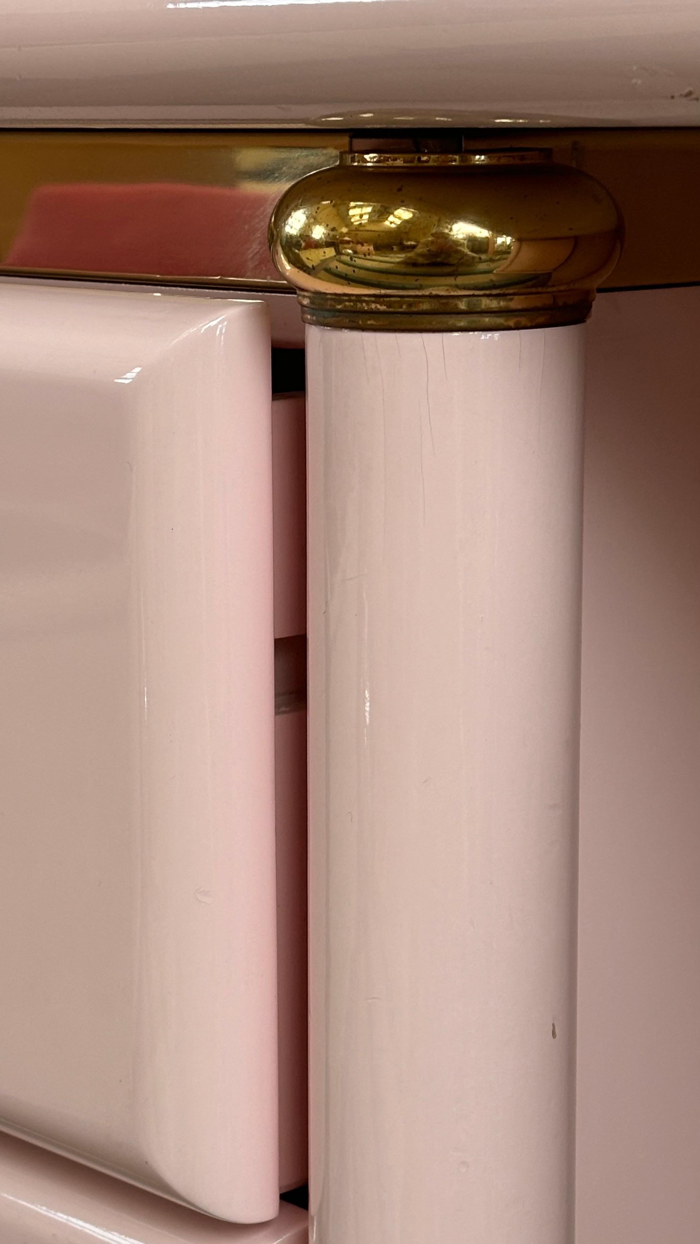 Lacquered 1980s Italian pink vanity desk