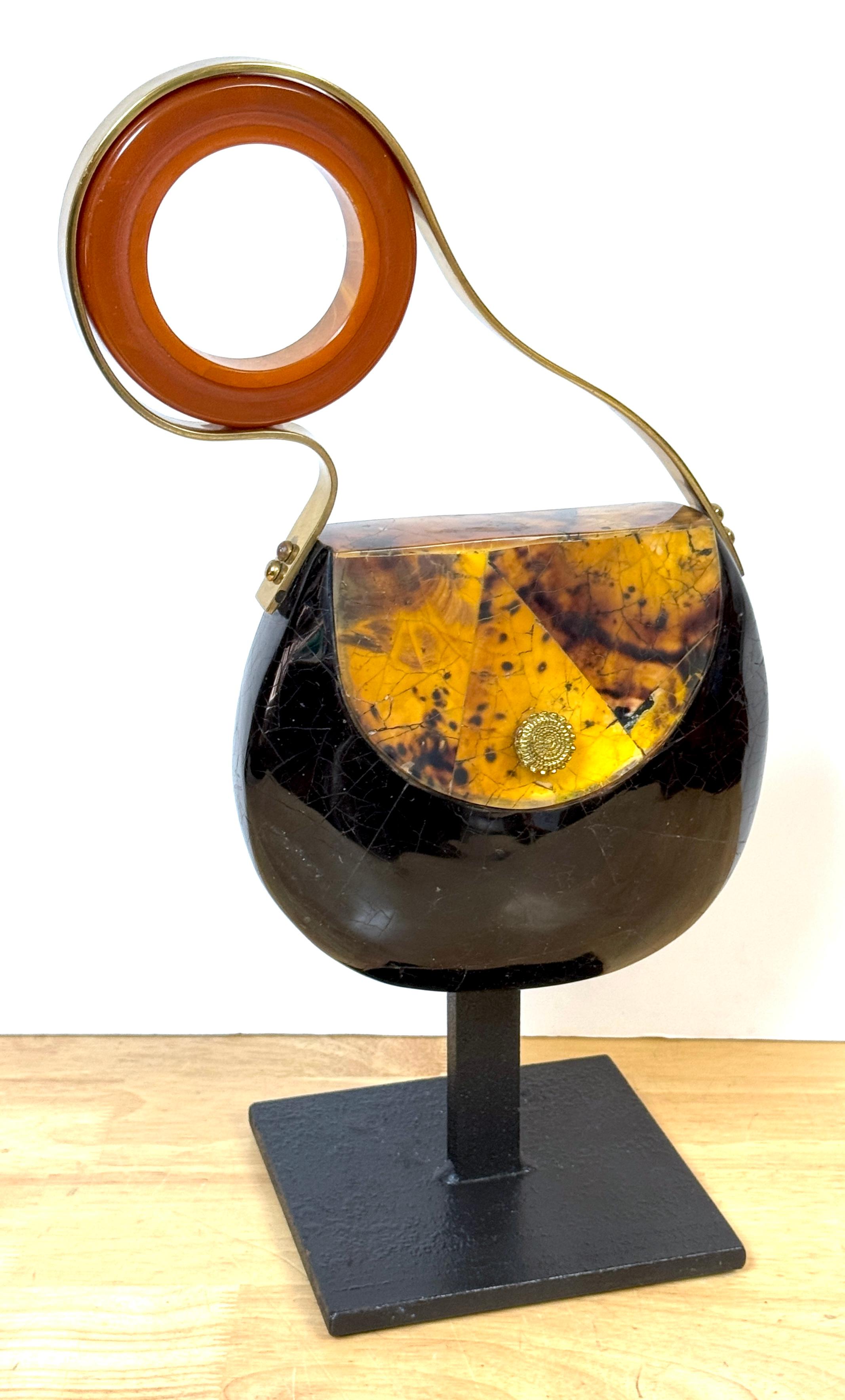 1980er Jahre Italienische Pop-Art-Skulptur eines Geldbeutels, Museum montiert (Moderne) im Angebot