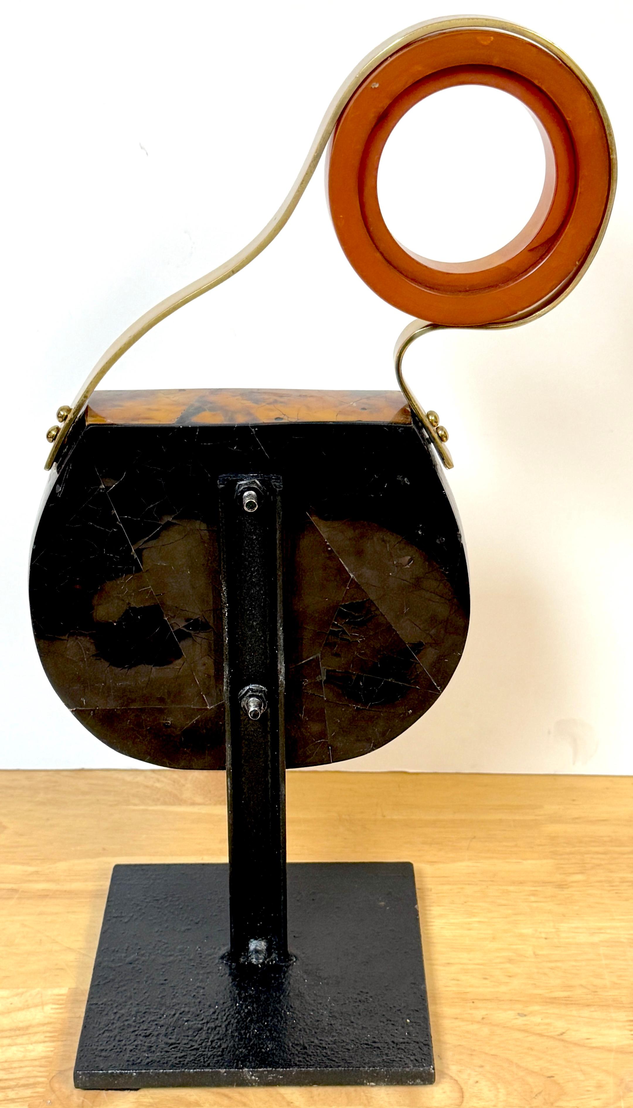 1980er Jahre Italienische Pop-Art-Skulptur eines Geldbeutels, Museum montiert im Angebot 1
