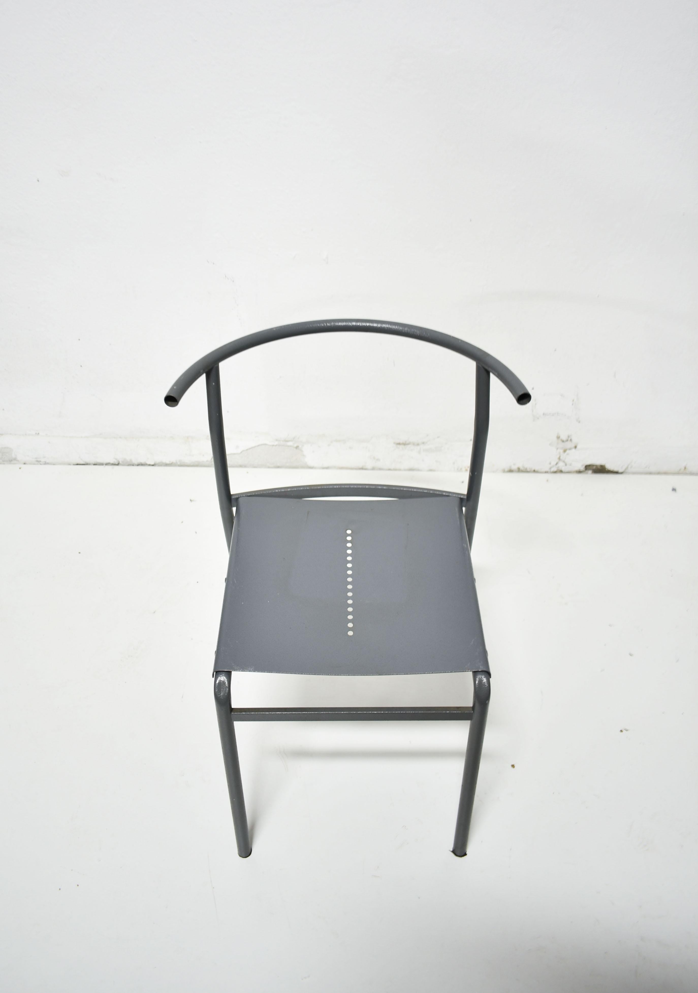 Minimalist post-modern sculptural cafè chair manufactured in Italy in the 1980s.

Design attributed to French designer Philippe Starck (Chair designed for Cafè Costes Paris and manufactured by Italian company Baleri in the 1980s and the