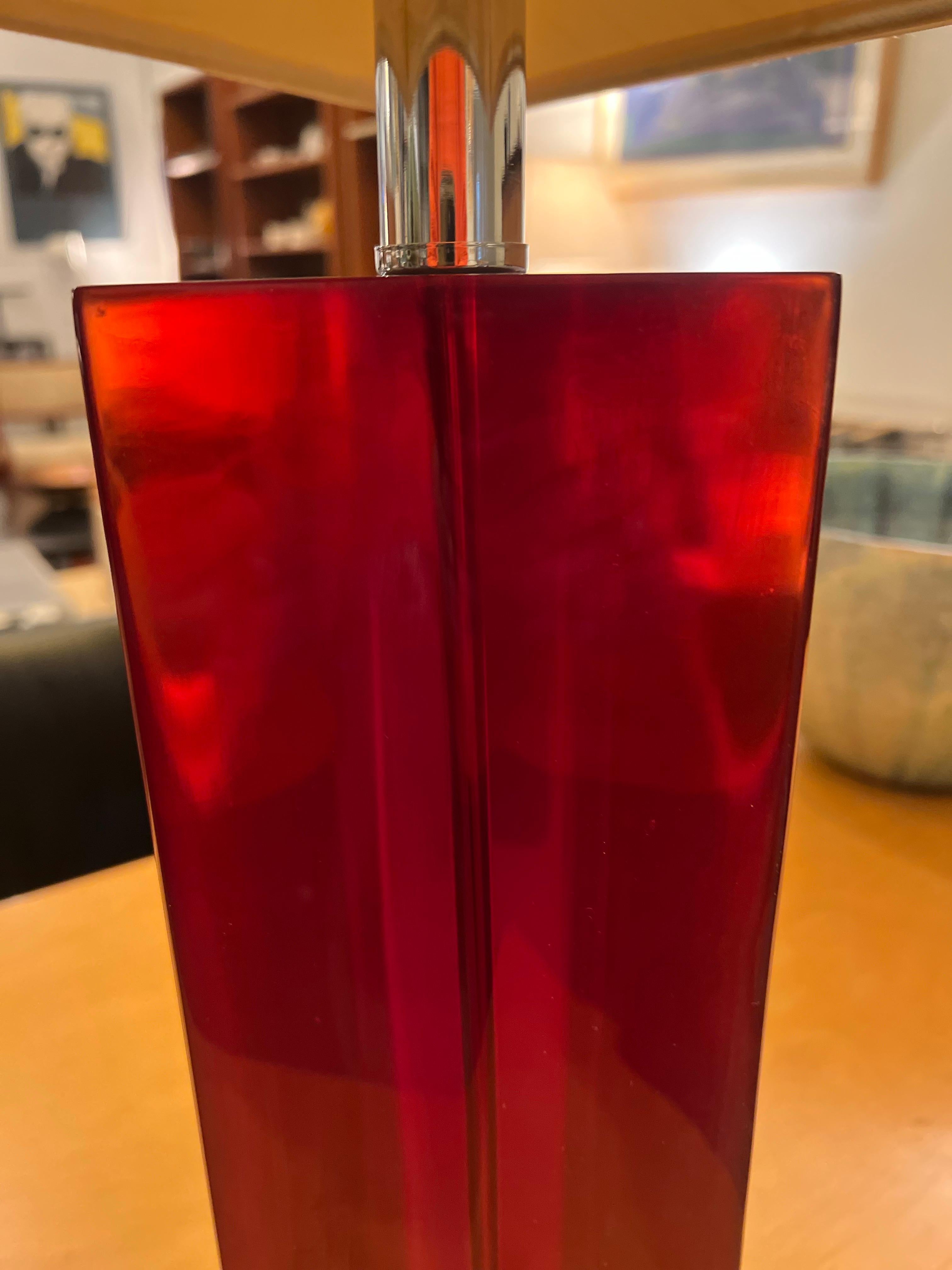 1980's Italian Postmodern Red Lucite & Chrome Striking Triangle Rare Table Lamp For Sale 1