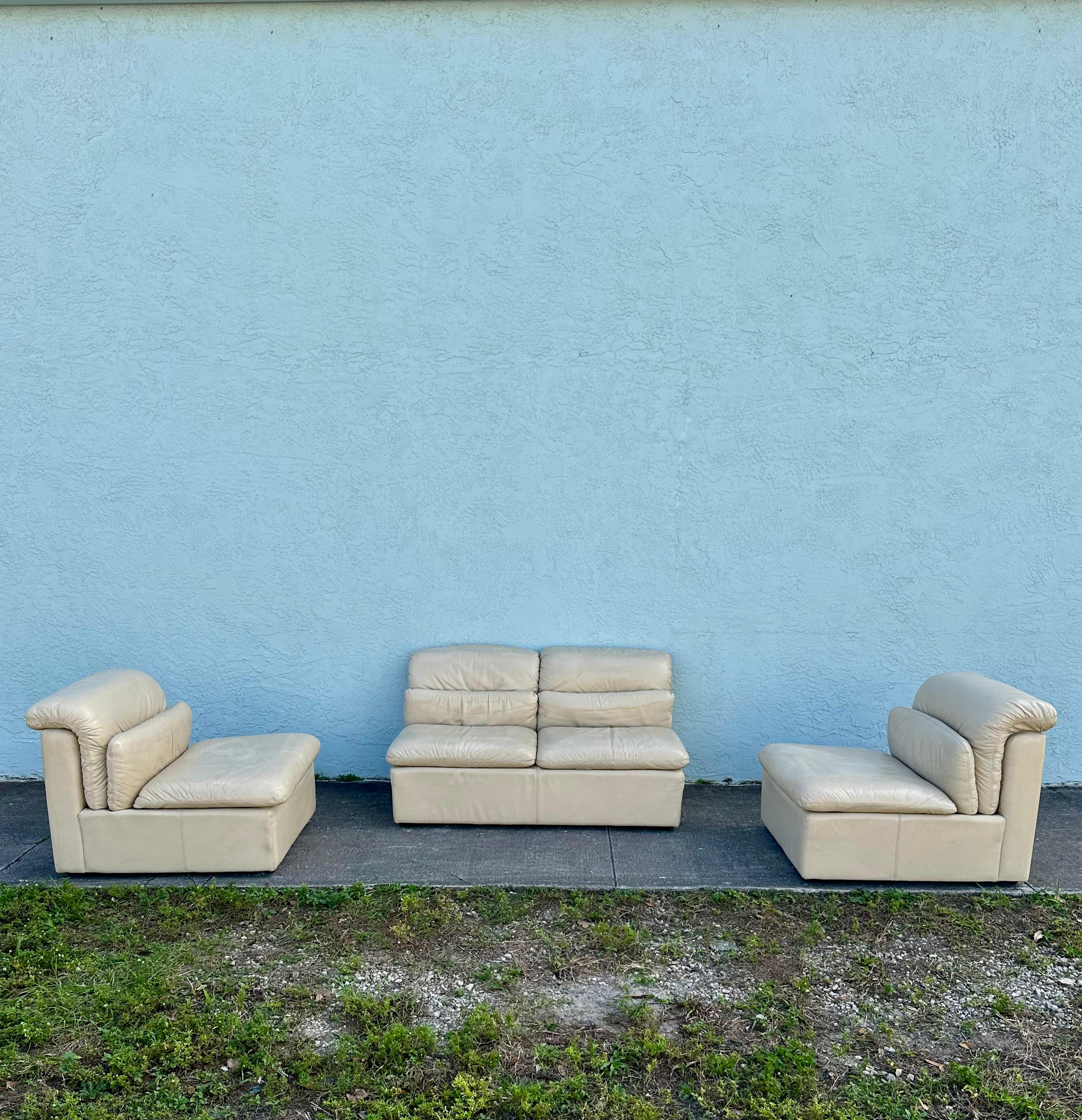 Modèle modulaire beige post-moderne italien de 3 pièces sectionnel Salotti Natuzzi des années 1980 en vente 5